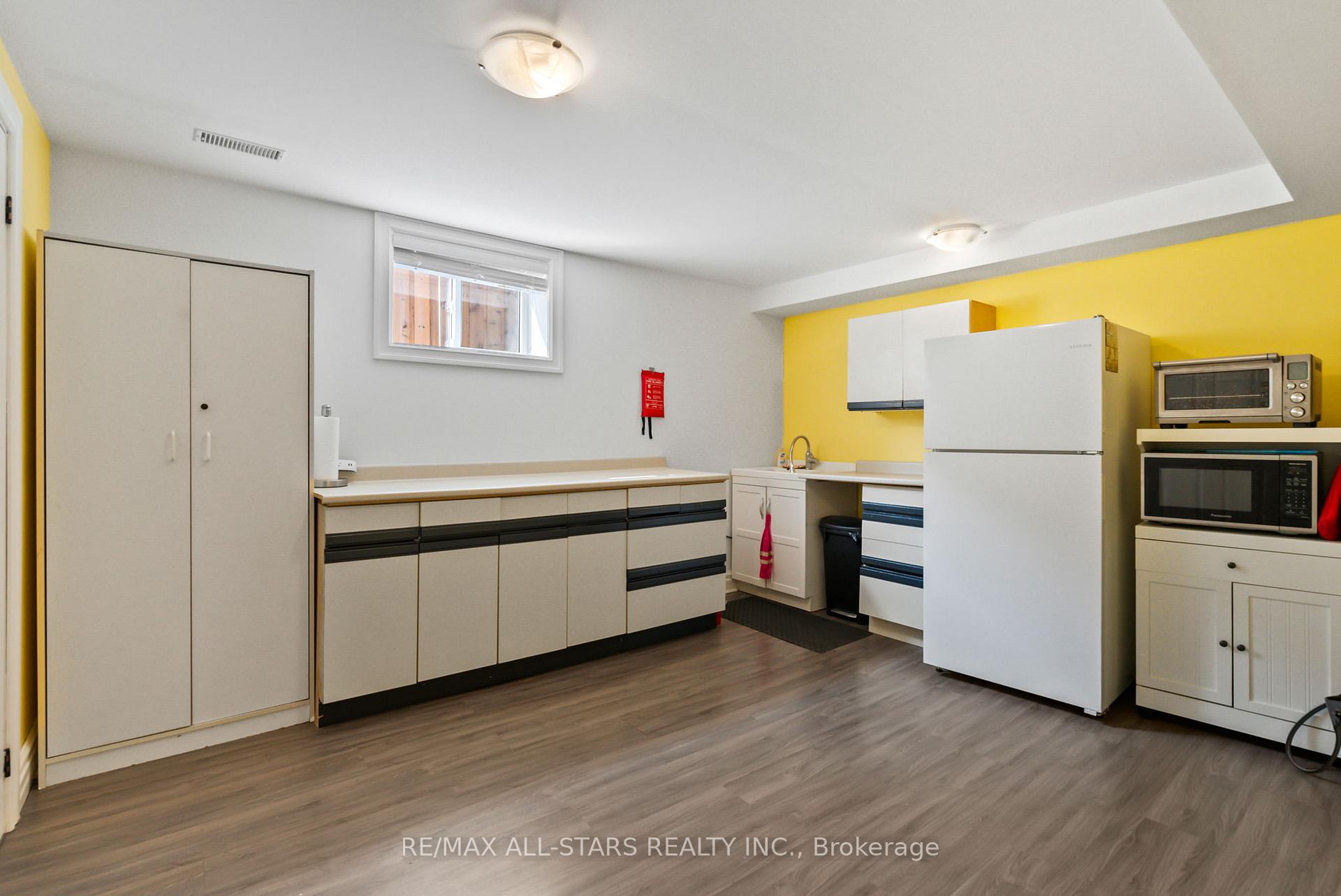 Photo 28 of 26 Munro Crescent, Uxbridge — HOMEH