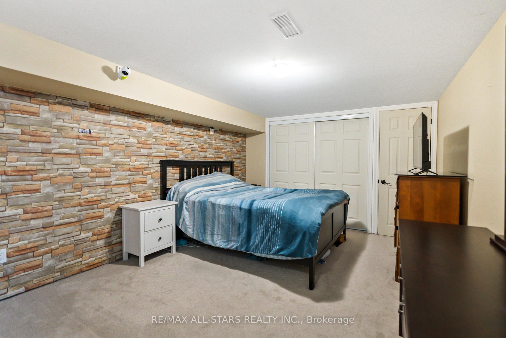 Photo 31 of 26 Munro Crescent, Uxbridge — HOMEH