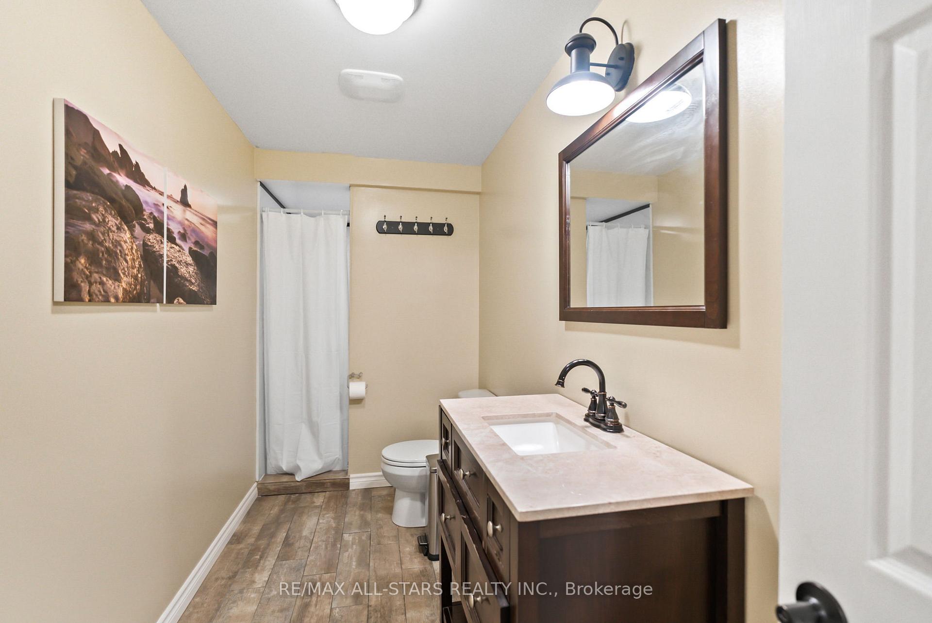 Photo 35 of 26 Munro Crescent, Uxbridge — HOMEH