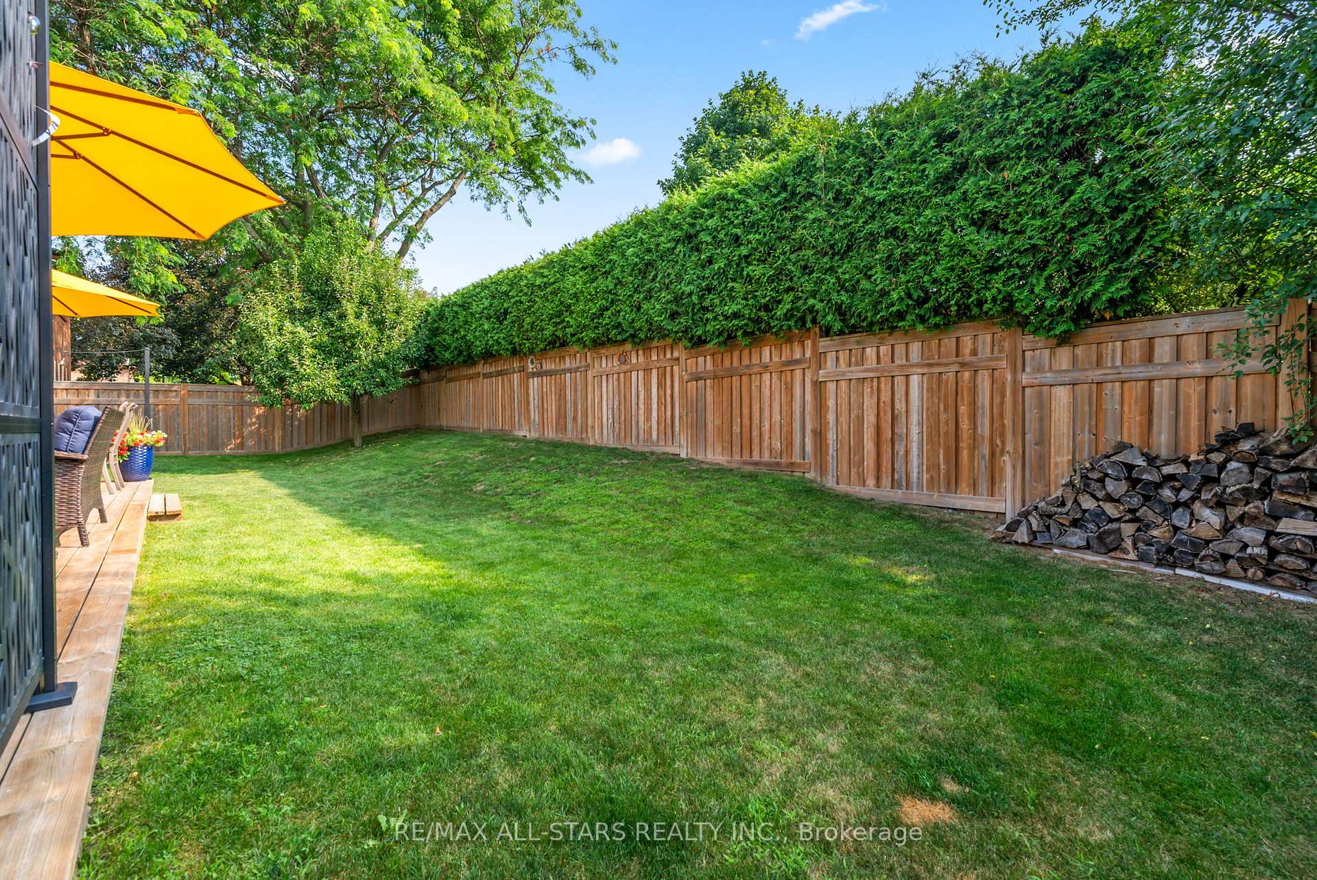 Photo 37 of 26 Munro Crescent, Uxbridge — HOMEH