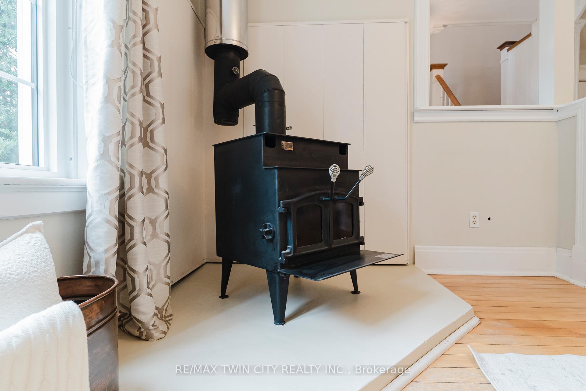 Photo 8 of 1159 Queens Bush Road, Wellesley — HOMEH