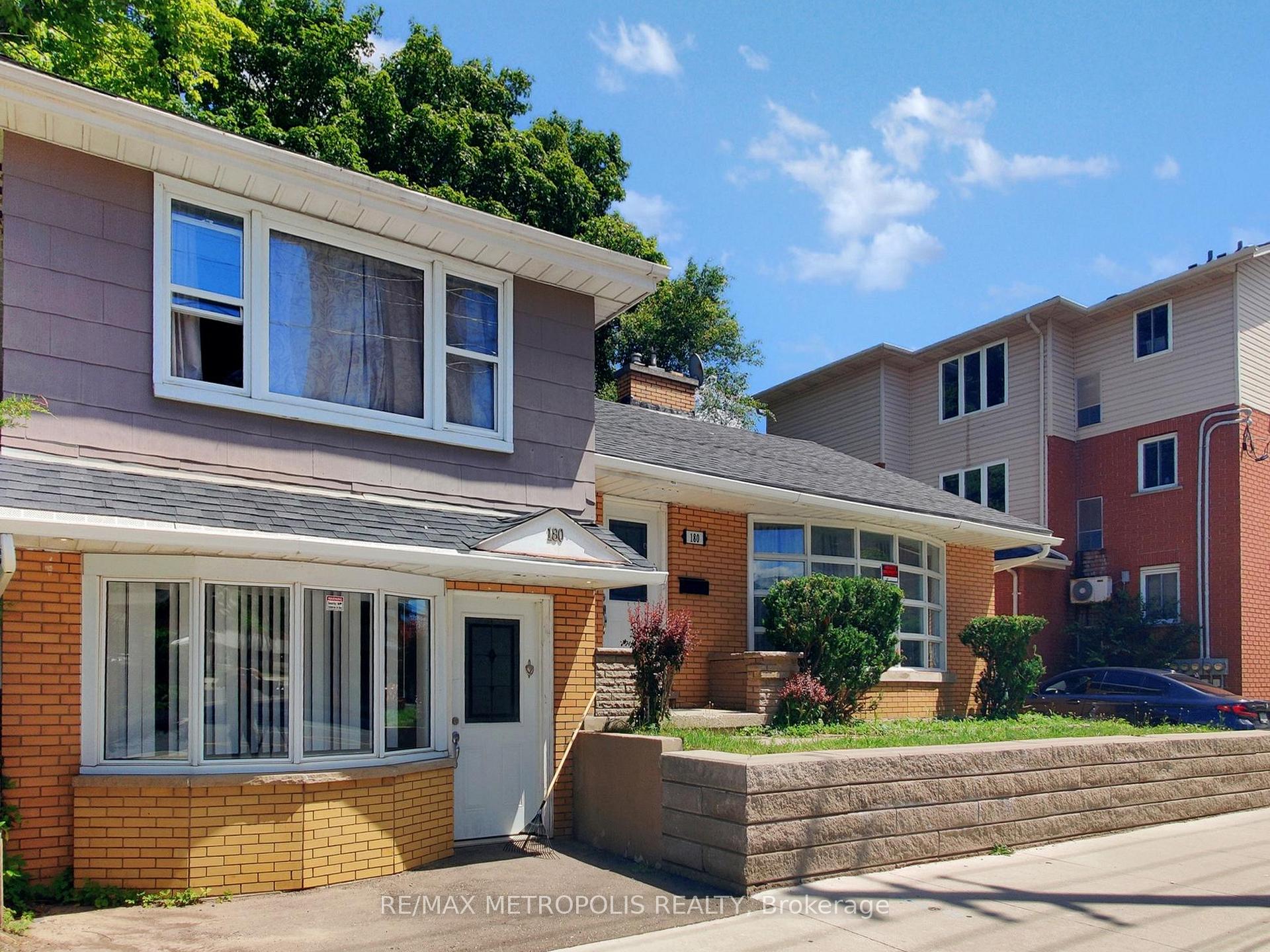Photo 2 of 180 King Street N, Waterloo — HOMEH