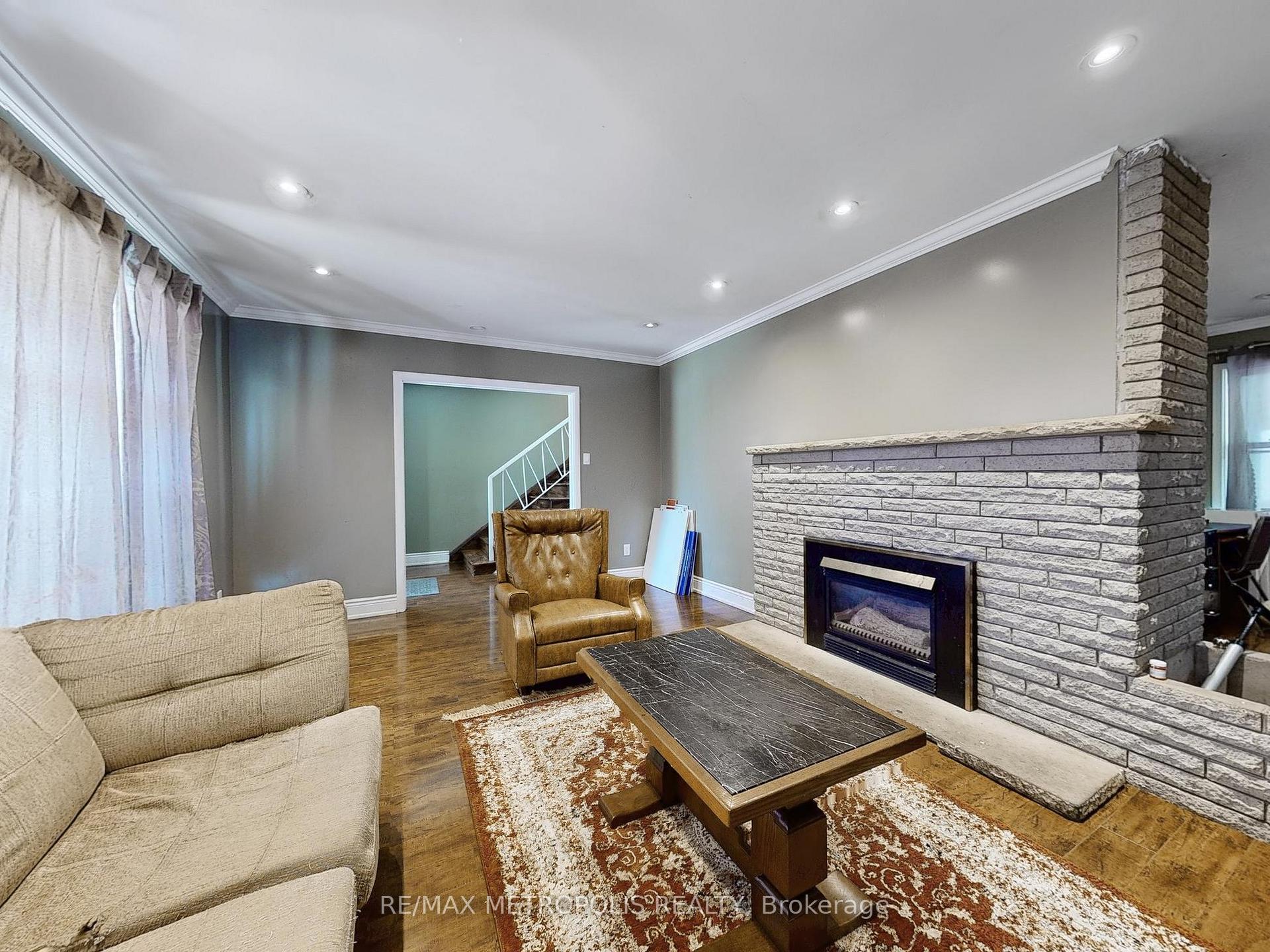 Photo 5 of 180 King Street N, Waterloo — HOMEH