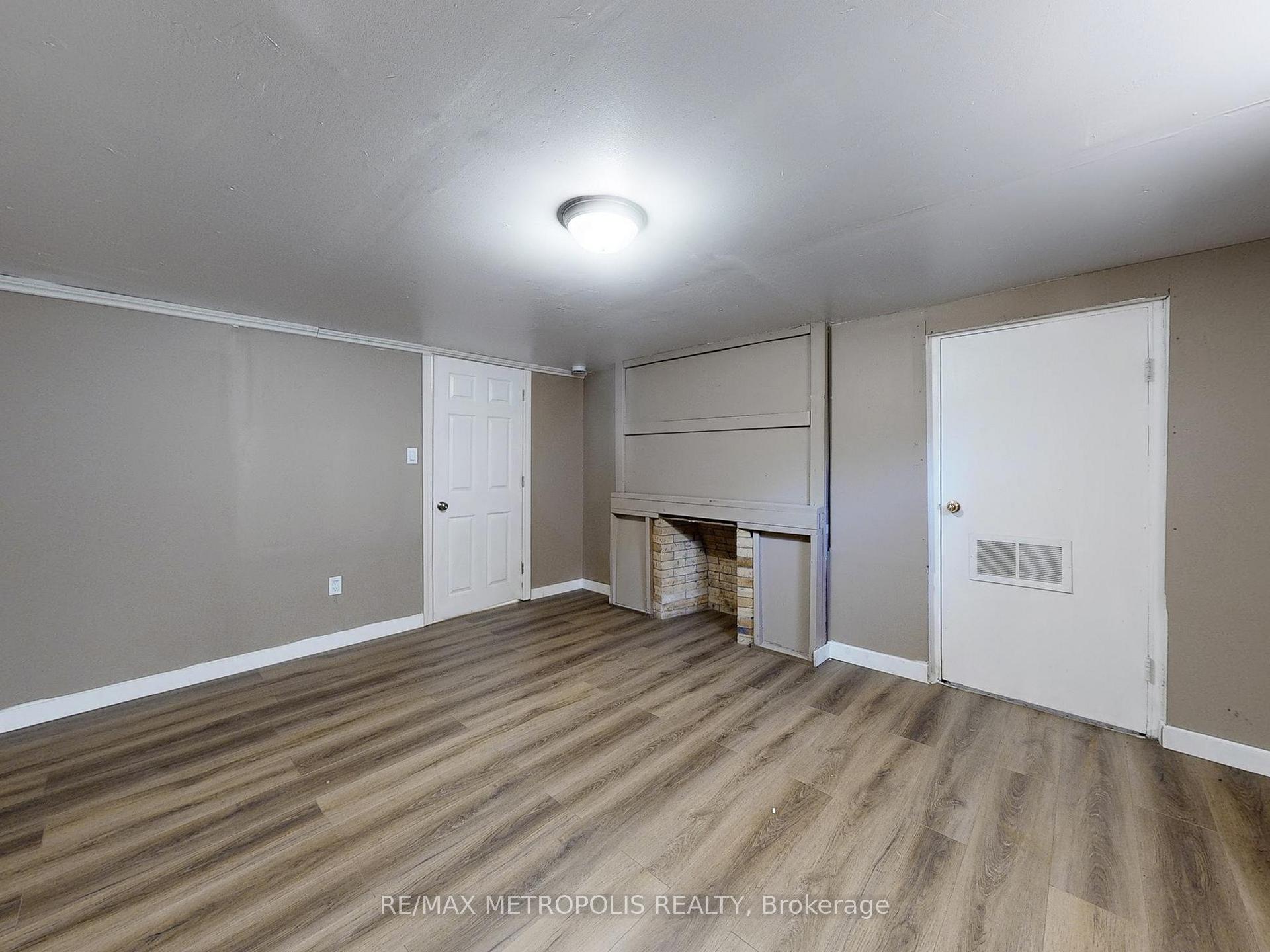 Photo 44 of 180 King Street N, Waterloo — HOMEH