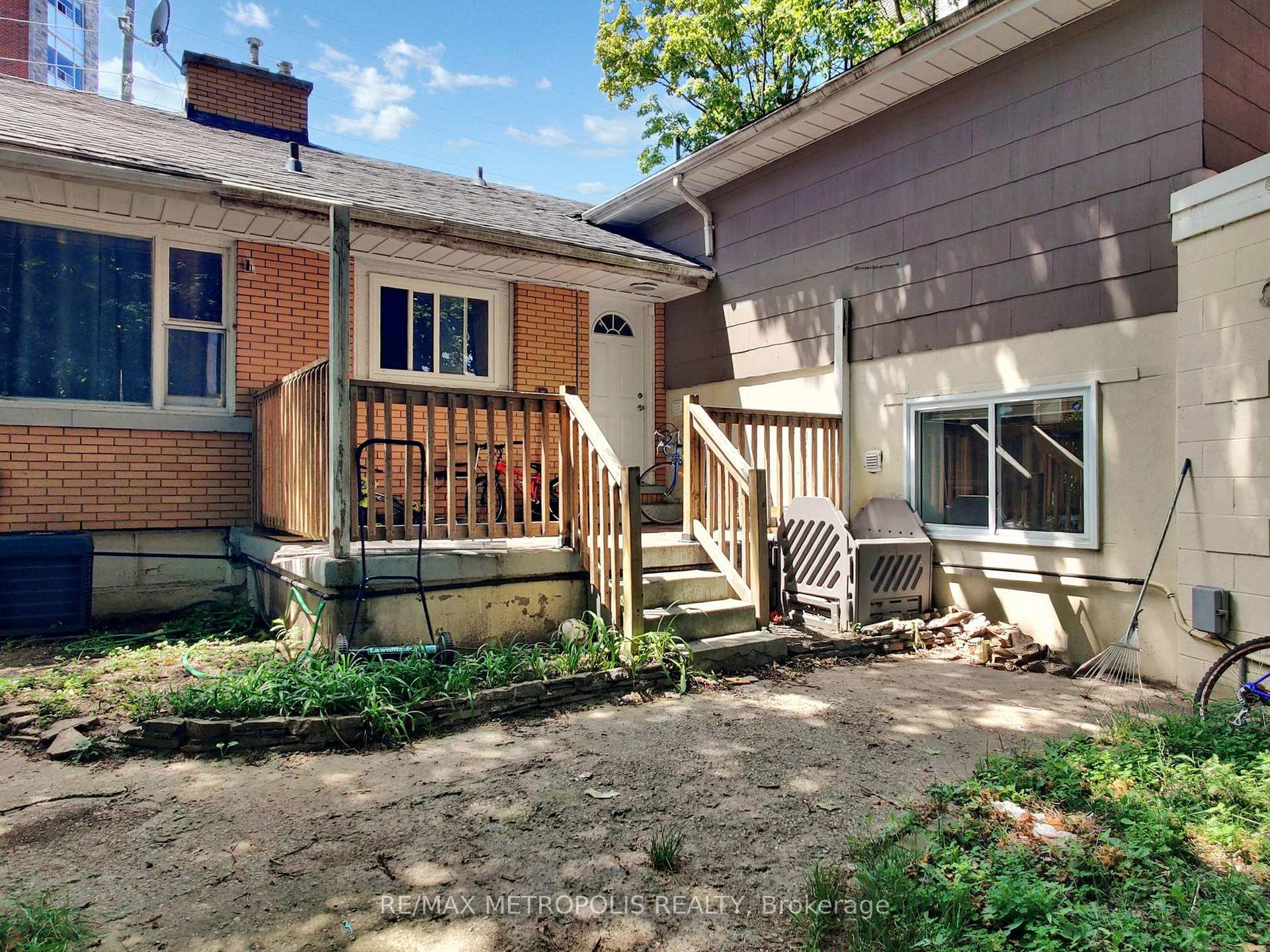 Photo 47 of 180 King Street N, Waterloo — HOMEH