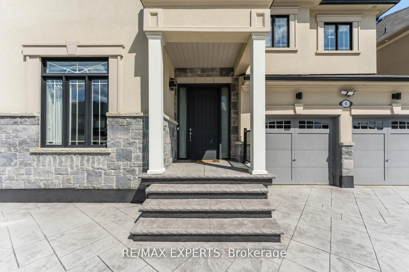Photo 4 of 6 Dunrobin Crescent, Vaughan, Kleinburg — HOMEH