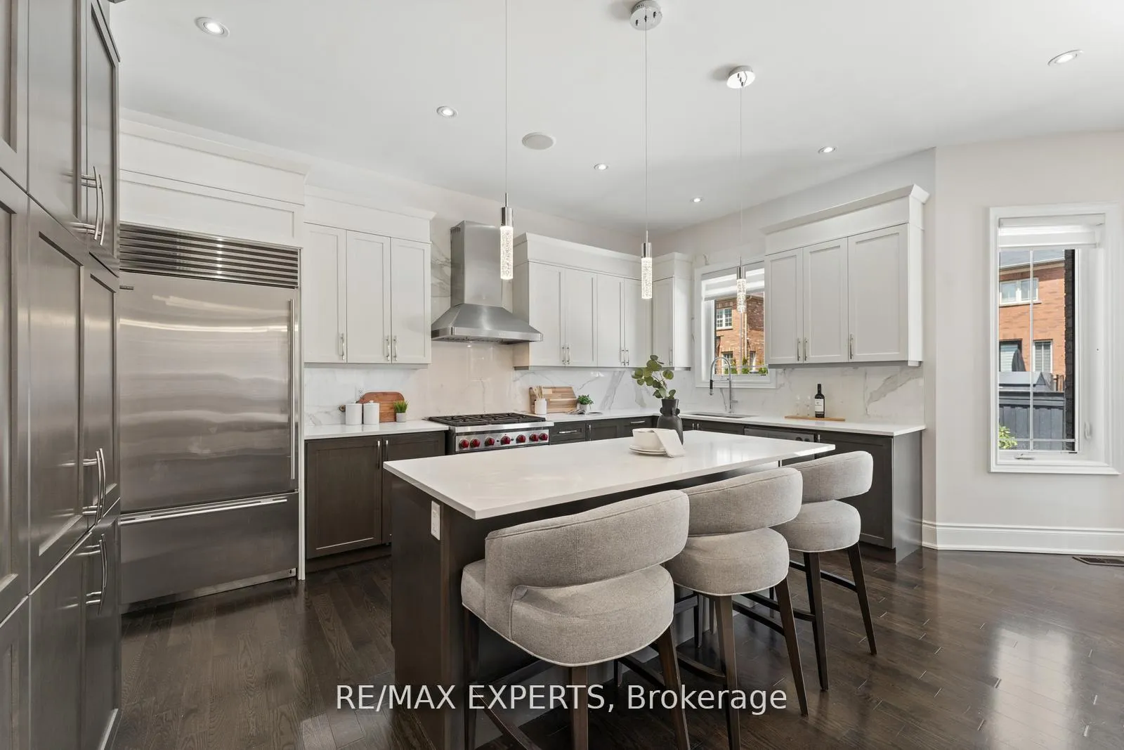 Photo 11 of 6 Dunrobin Crescent, Vaughan, Kleinburg — HOMEH