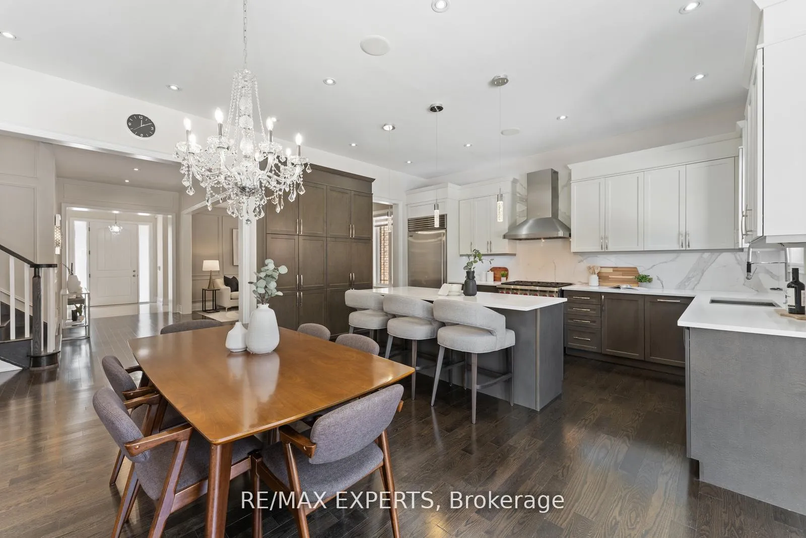 Photo 12 of 6 Dunrobin Crescent, Vaughan, Kleinburg — HOMEH