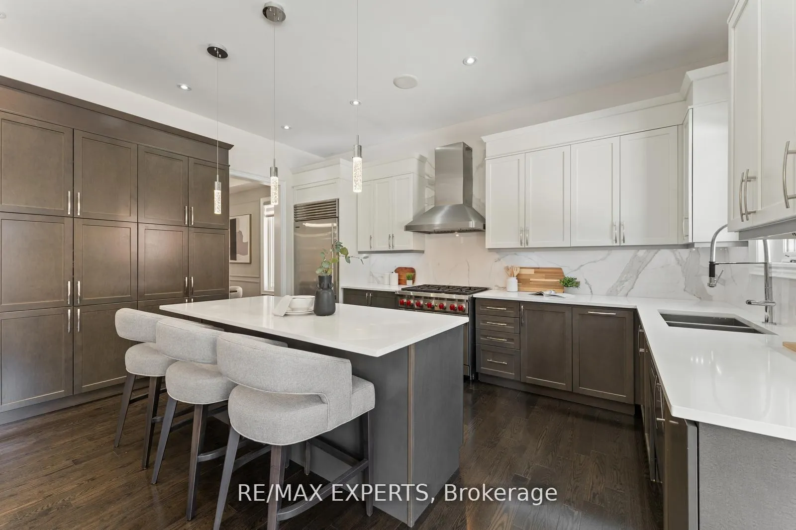 Photo 13 of 6 Dunrobin Crescent, Vaughan, Kleinburg — HOMEH