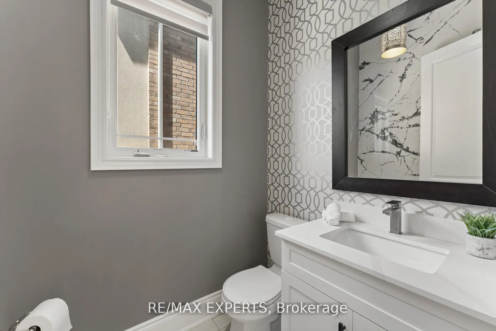 Photo 24 of 6 Dunrobin Crescent, Vaughan, Kleinburg — HOMEH