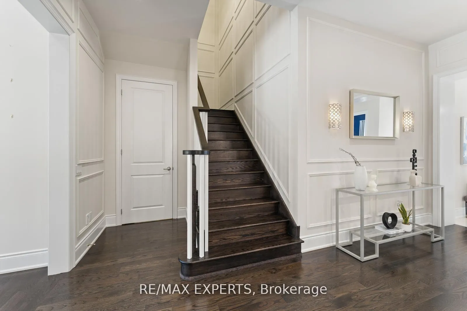 Photo 25 of 6 Dunrobin Crescent, Vaughan, Kleinburg — HOMEH