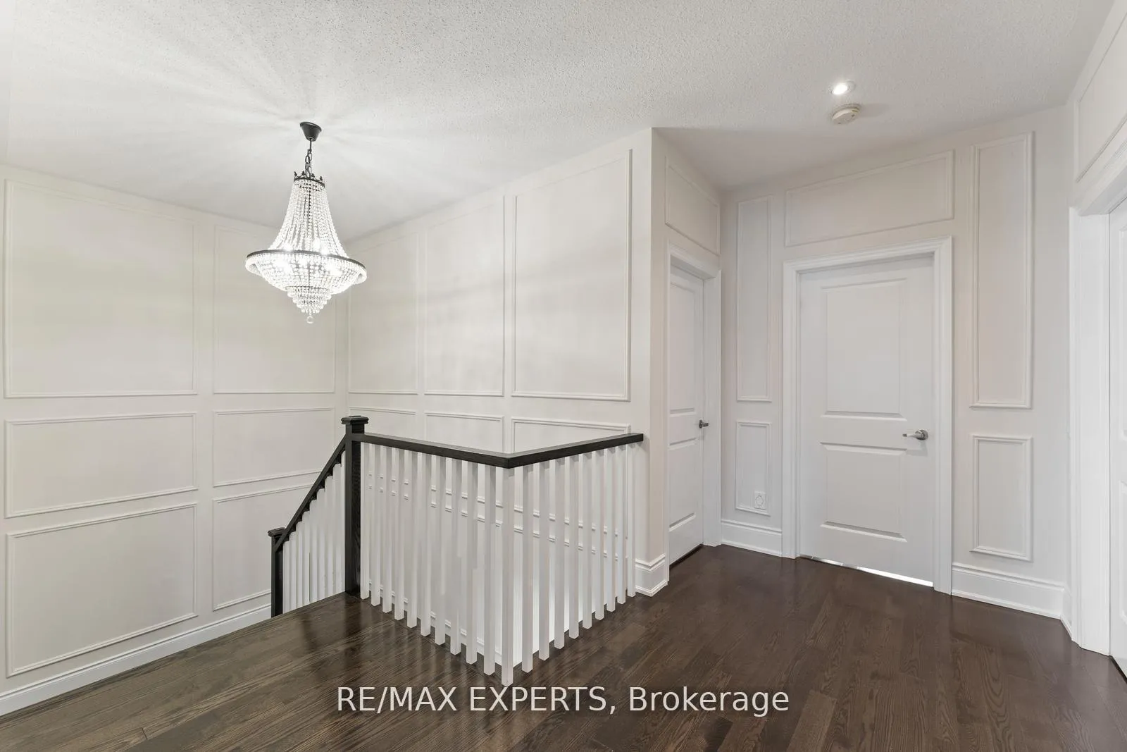 Photo 26 of 6 Dunrobin Crescent, Vaughan, Kleinburg — HOMEH