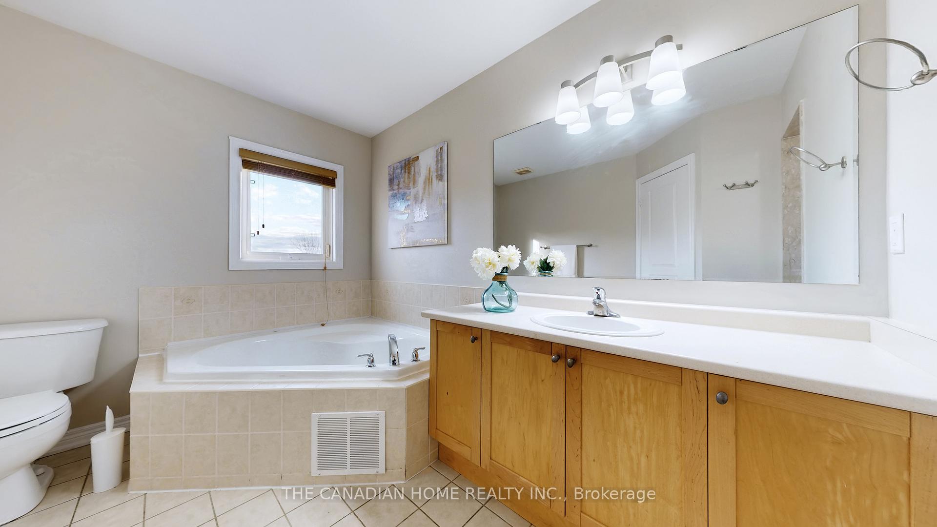 Photo 26 of 28 Whitefoot Crescent, Ajax, South East — HOMEH