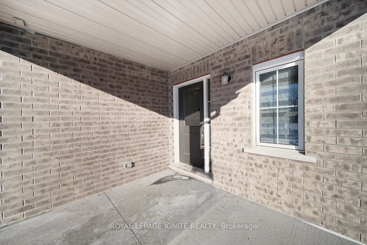 Photo 3 of 328 Julia Drive, Welland, Coyle Creek — HOMEH