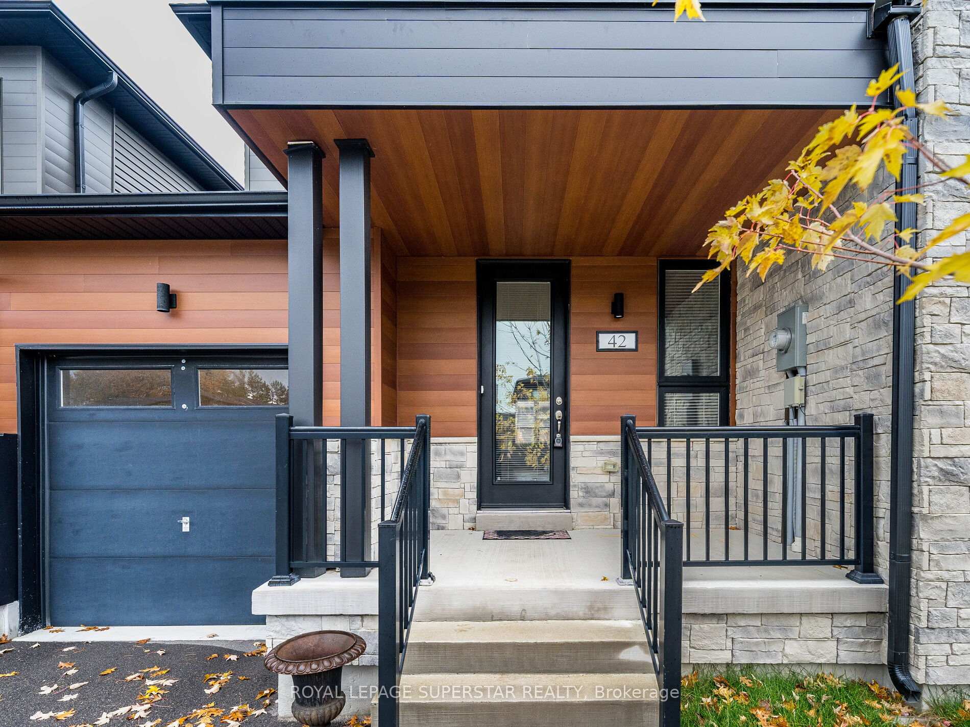 Photo 6 of 42 Eberhardt Drive, Wasaga Beach — HOMEH