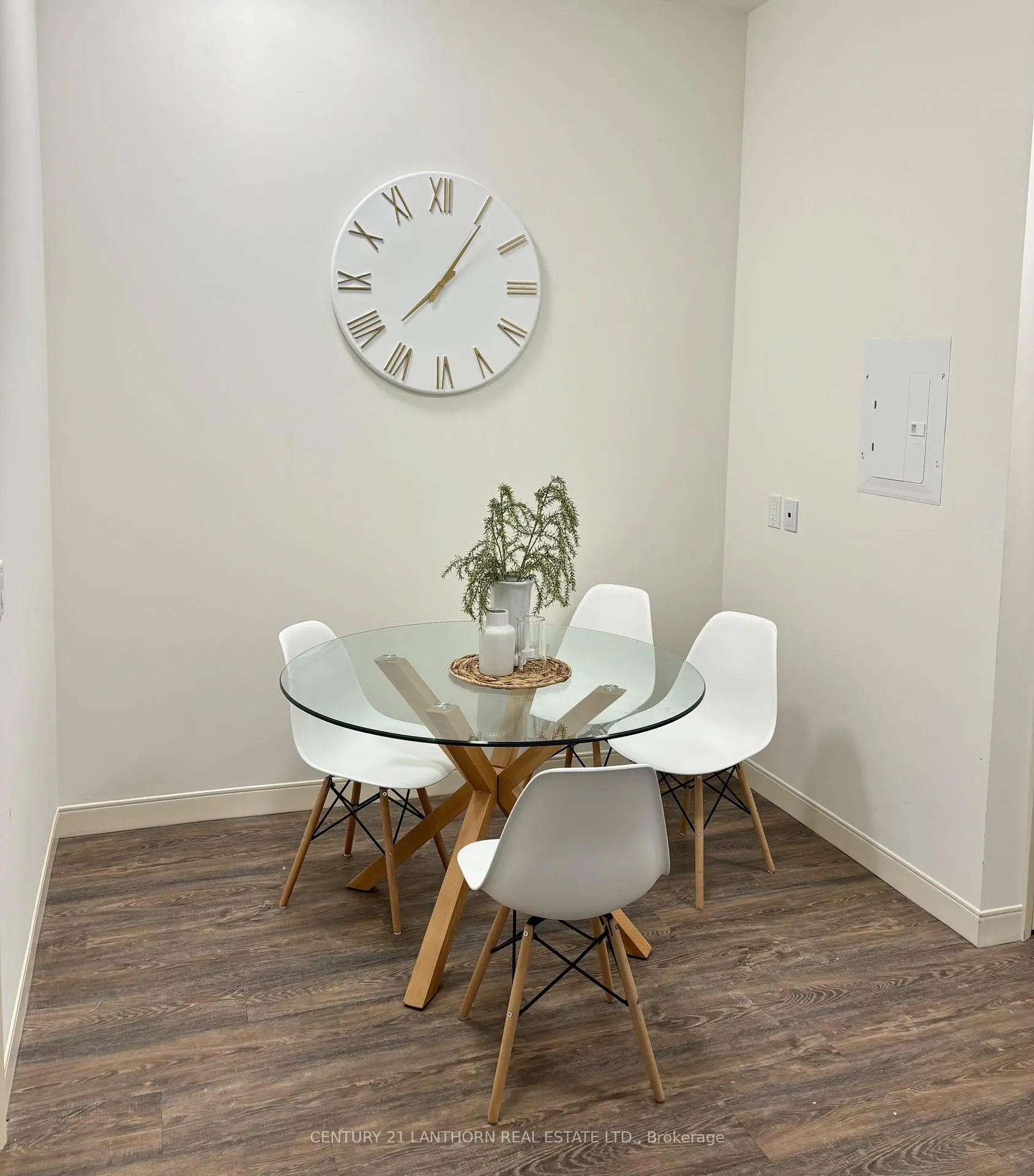 Photo 8 of Unit 617, 135 Station Street, Belleville, Belleville Ward — HOMEH
