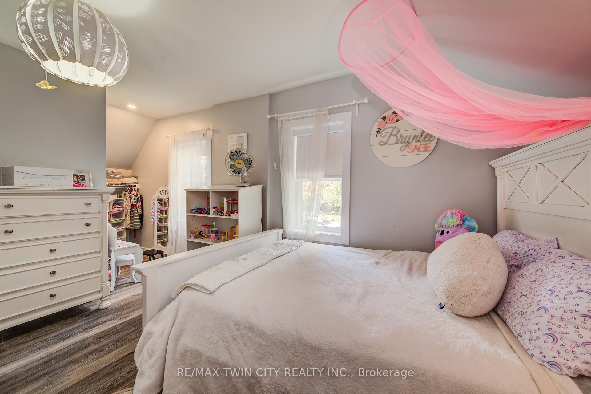 Photo 24 of 1020 Doering Street, Wellesley — HOMEH