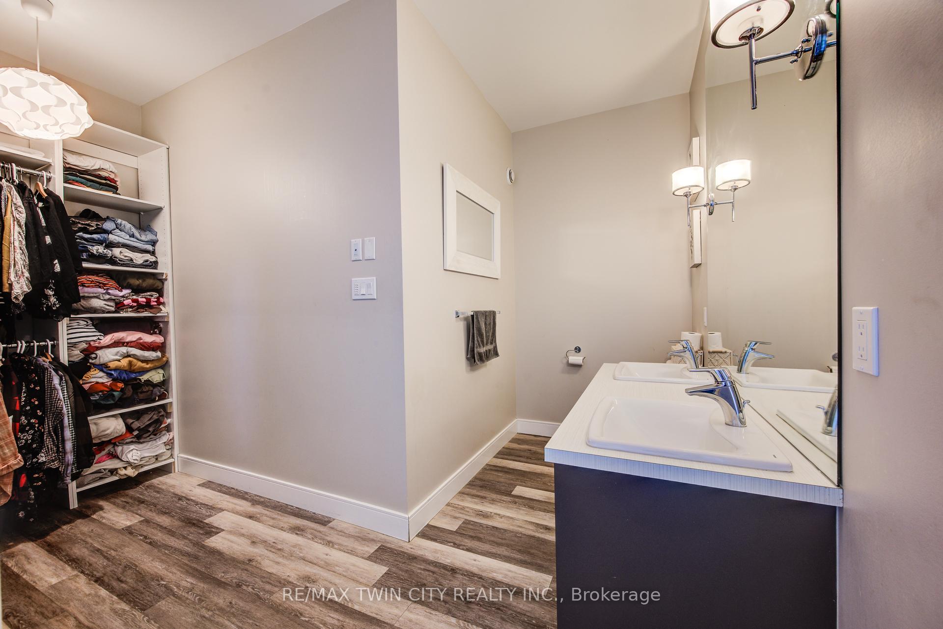 Photo 32 of 1020 Doering Street, Wellesley — HOMEH