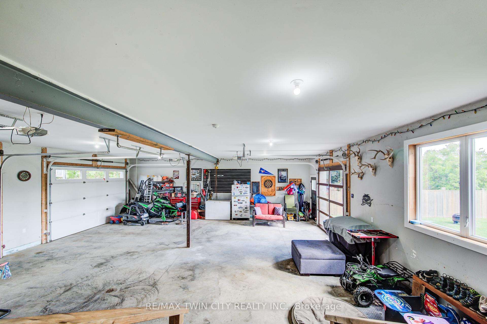 Photo 39 of 1020 Doering Street, Wellesley — HOMEH