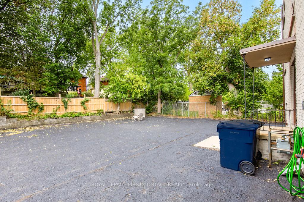 Photo 4 of 95 Gowan Street, Barrie, Allandale — HOMEH