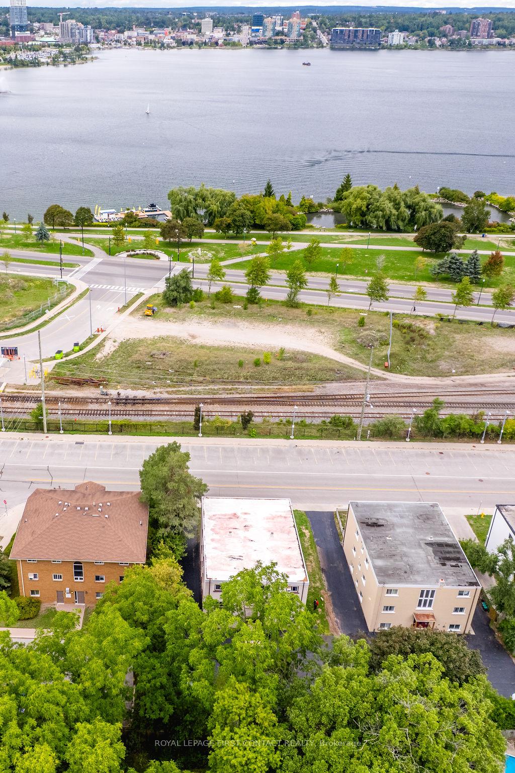 Photo 11 of 95 Gowan Street, Barrie, Allandale — HOMEH