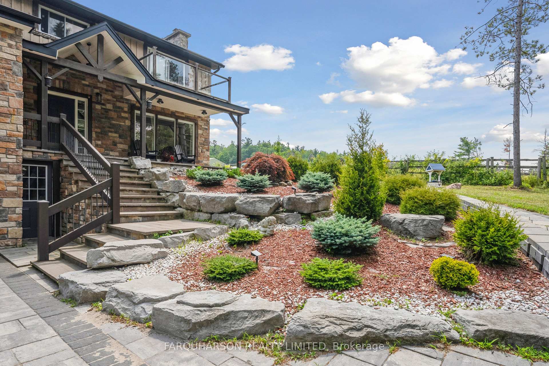 Photo 4 of 729 Reid Road, Uxbridge, Rural Uxbridge — HOMEH