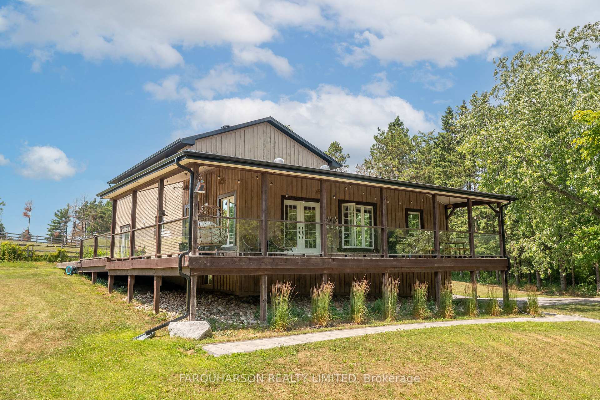 Photo 5 of 729 Reid Road, Uxbridge, Rural Uxbridge — HOMEH