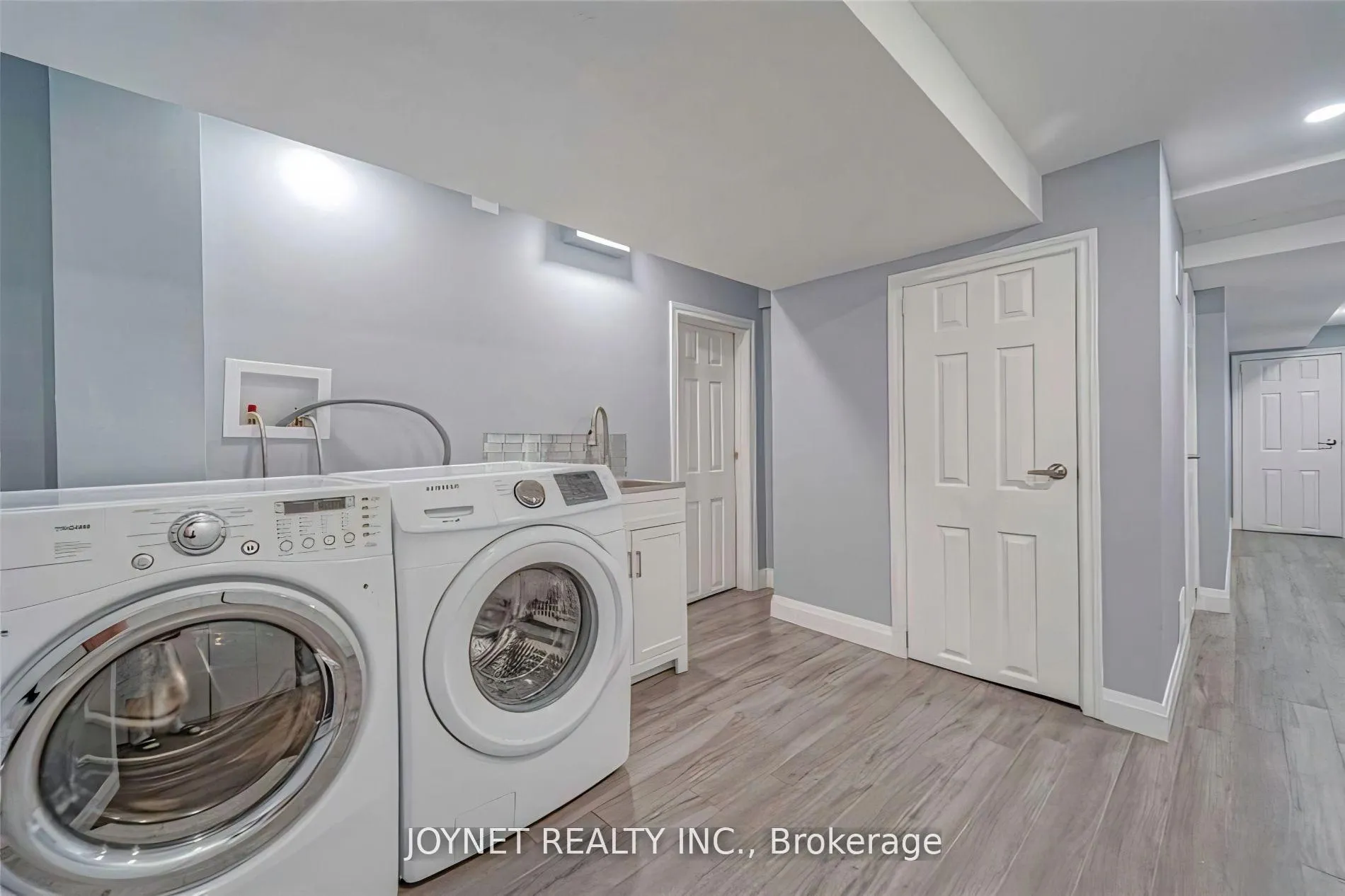 Photo 9 of 210 Maple Sugar Lane, Vaughan, Patterson — HOMEH