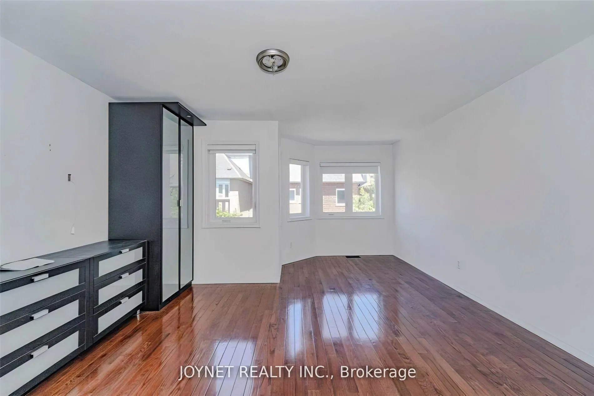Photo 14 of 210 Maple Sugar Lane, Vaughan, Patterson — HOMEH