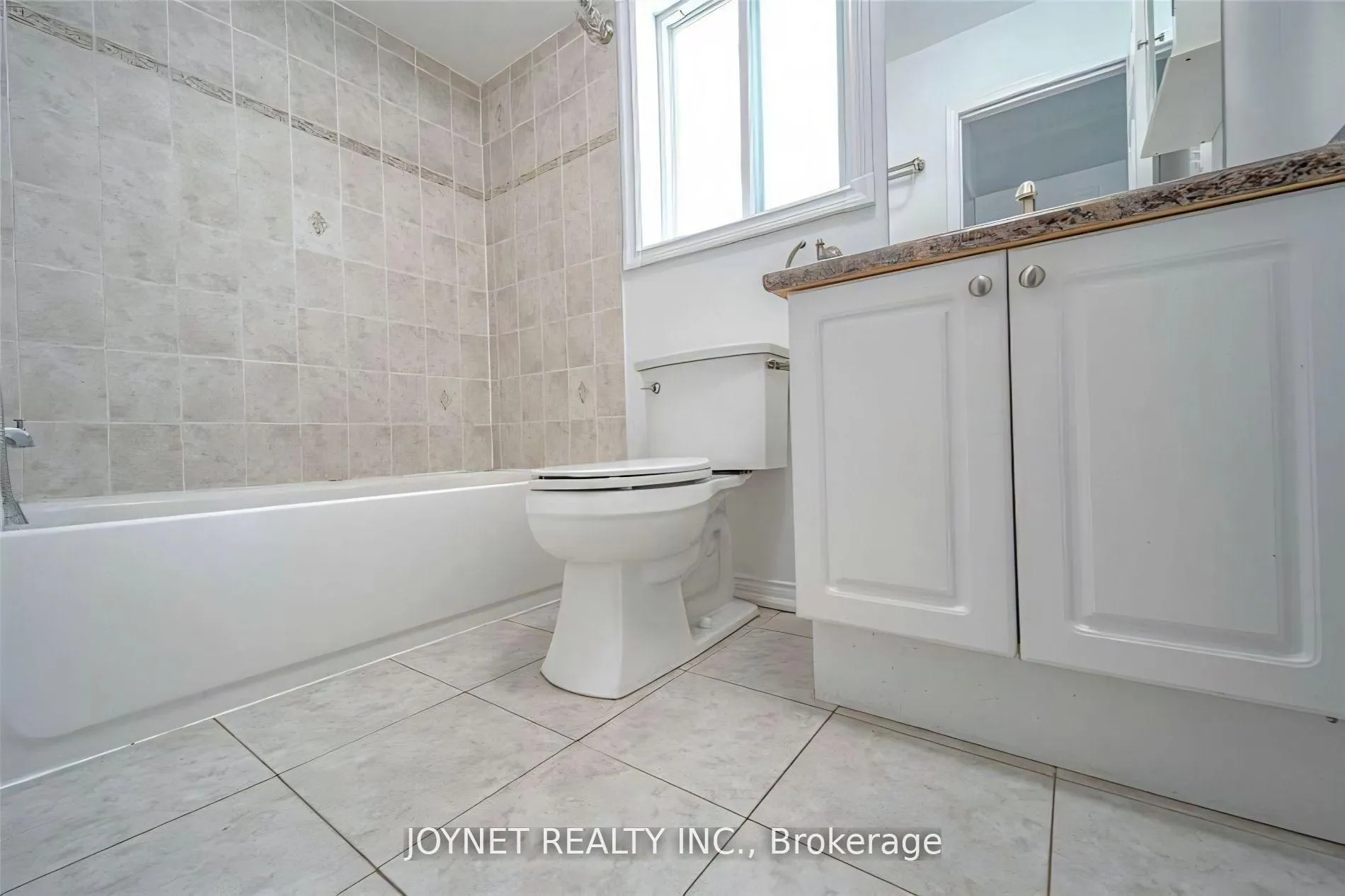 Photo 21 of 210 Maple Sugar Lane, Vaughan, Patterson — HOMEH