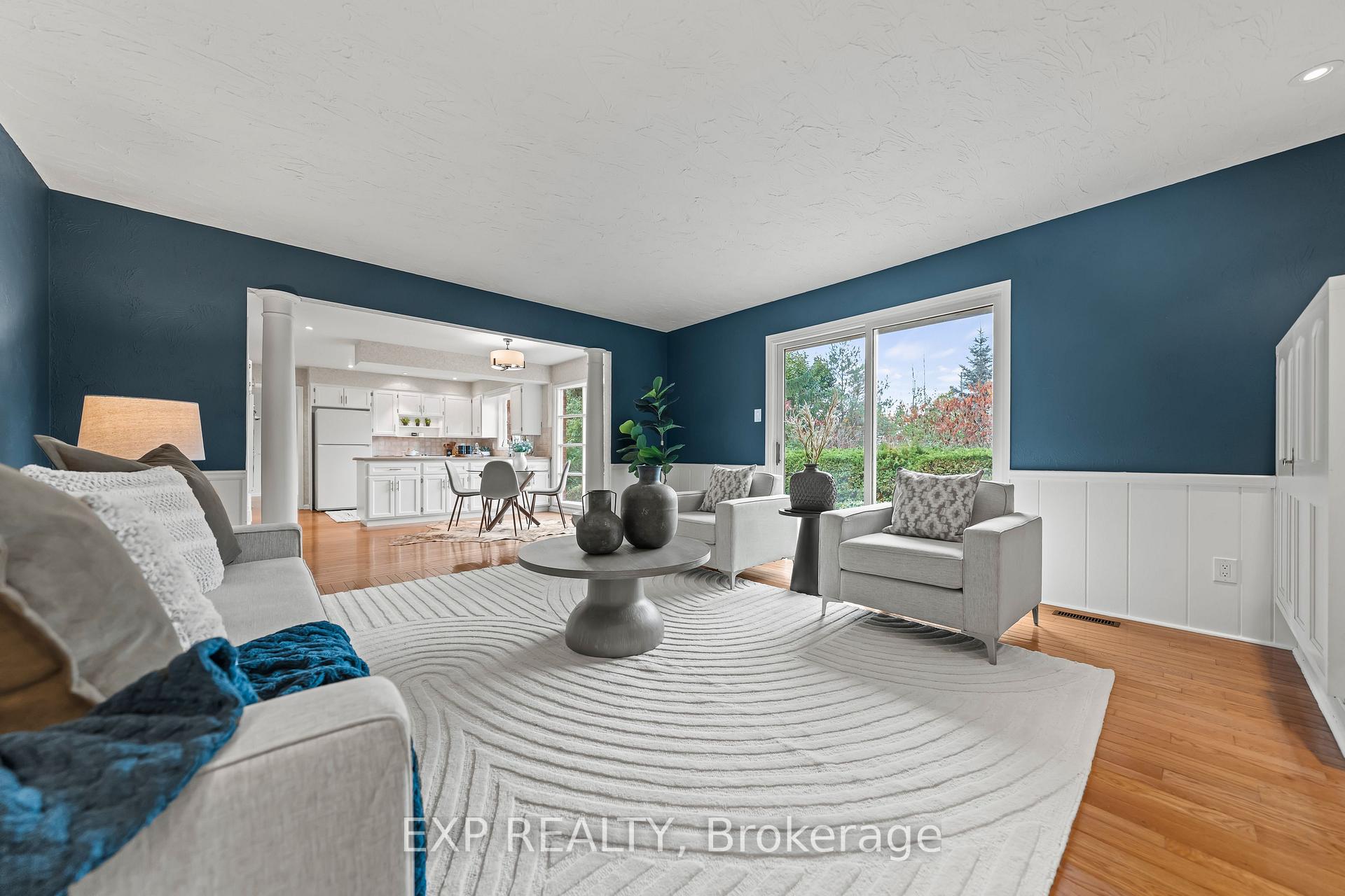 Photo 14 of 362 Pommel Gate Crescent, Waterloo — HOMEH