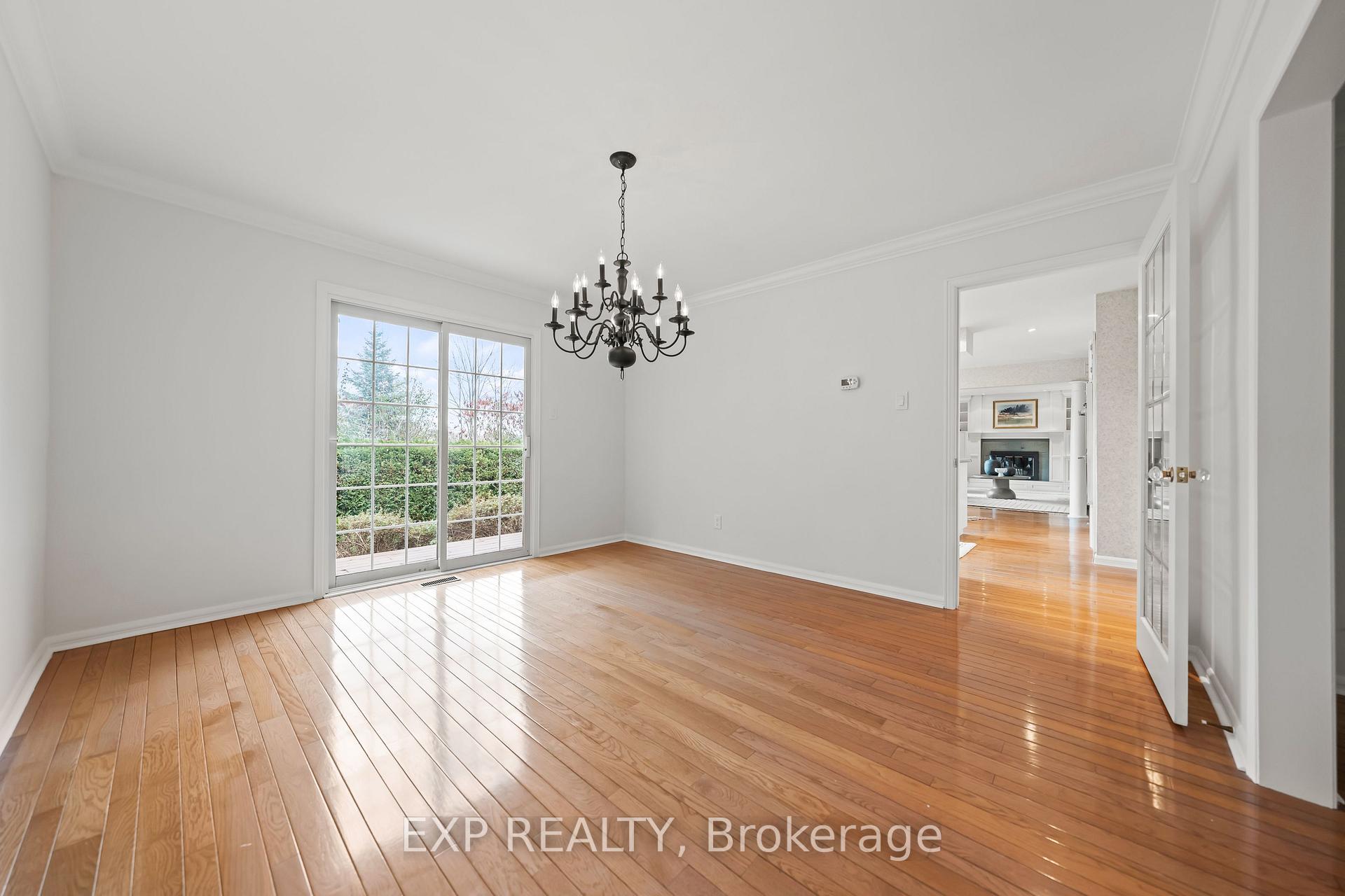 Photo 21 of 362 Pommel Gate Crescent, Waterloo — HOMEH