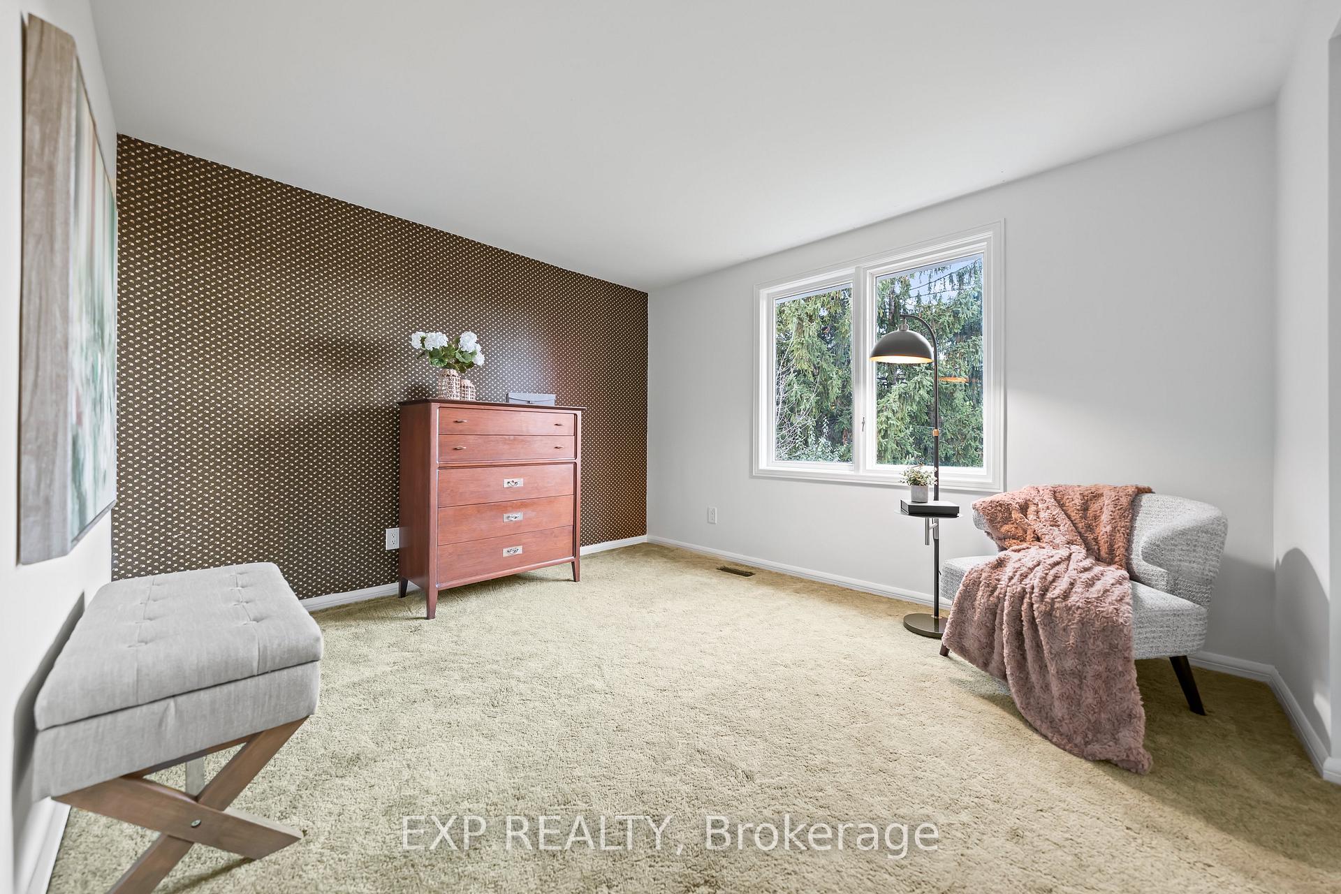 Photo 27 of 362 Pommel Gate Crescent, Waterloo — HOMEH