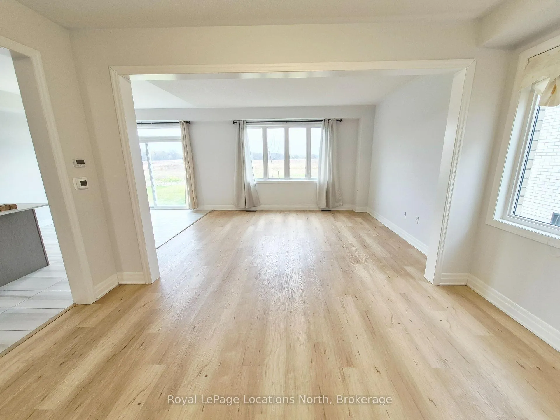 Photo 9 of 158 Union Boulevard, Wasaga Beach — HOMEH