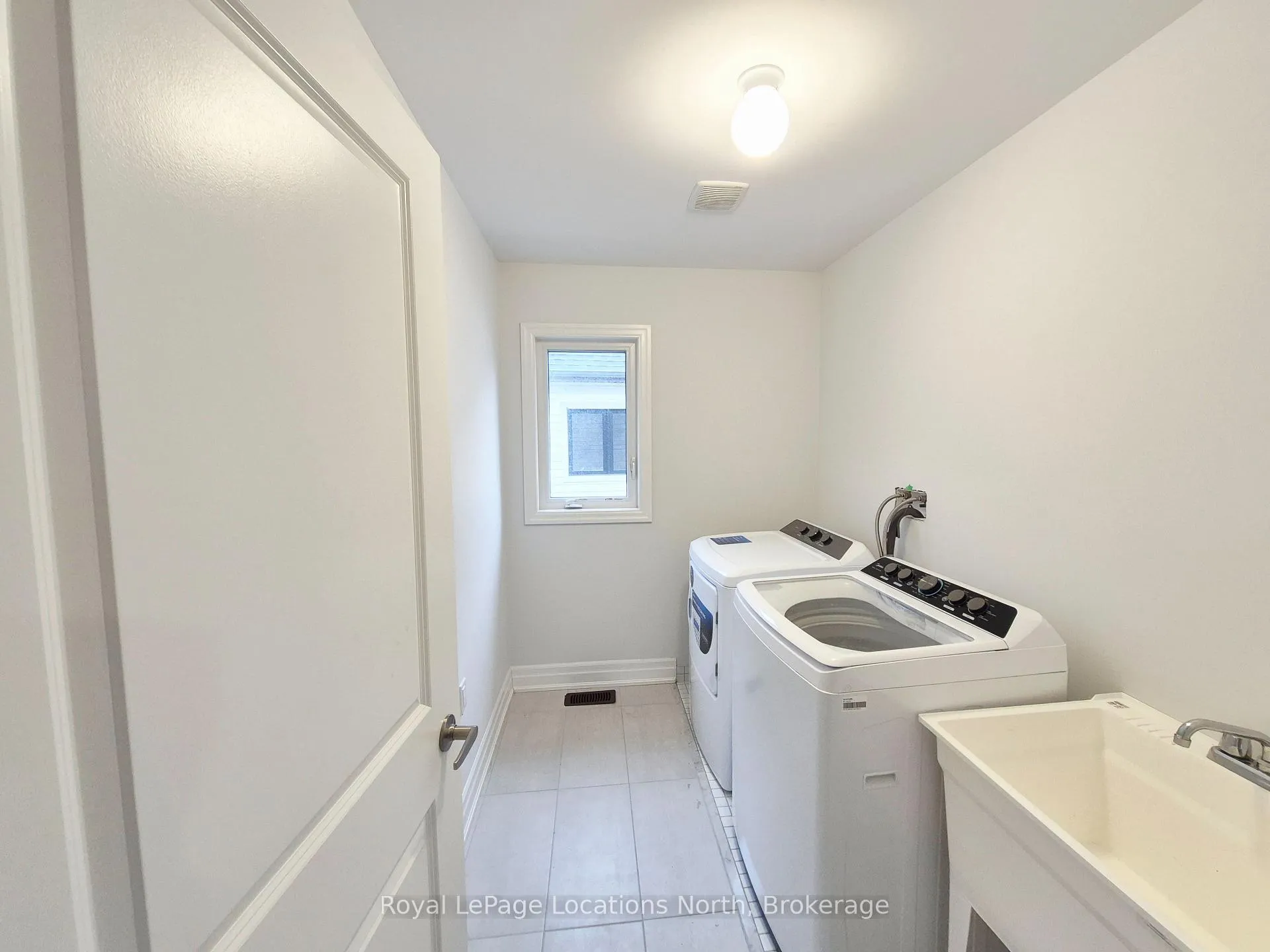 Photo 20 of 158 Union Boulevard, Wasaga Beach — HOMEH