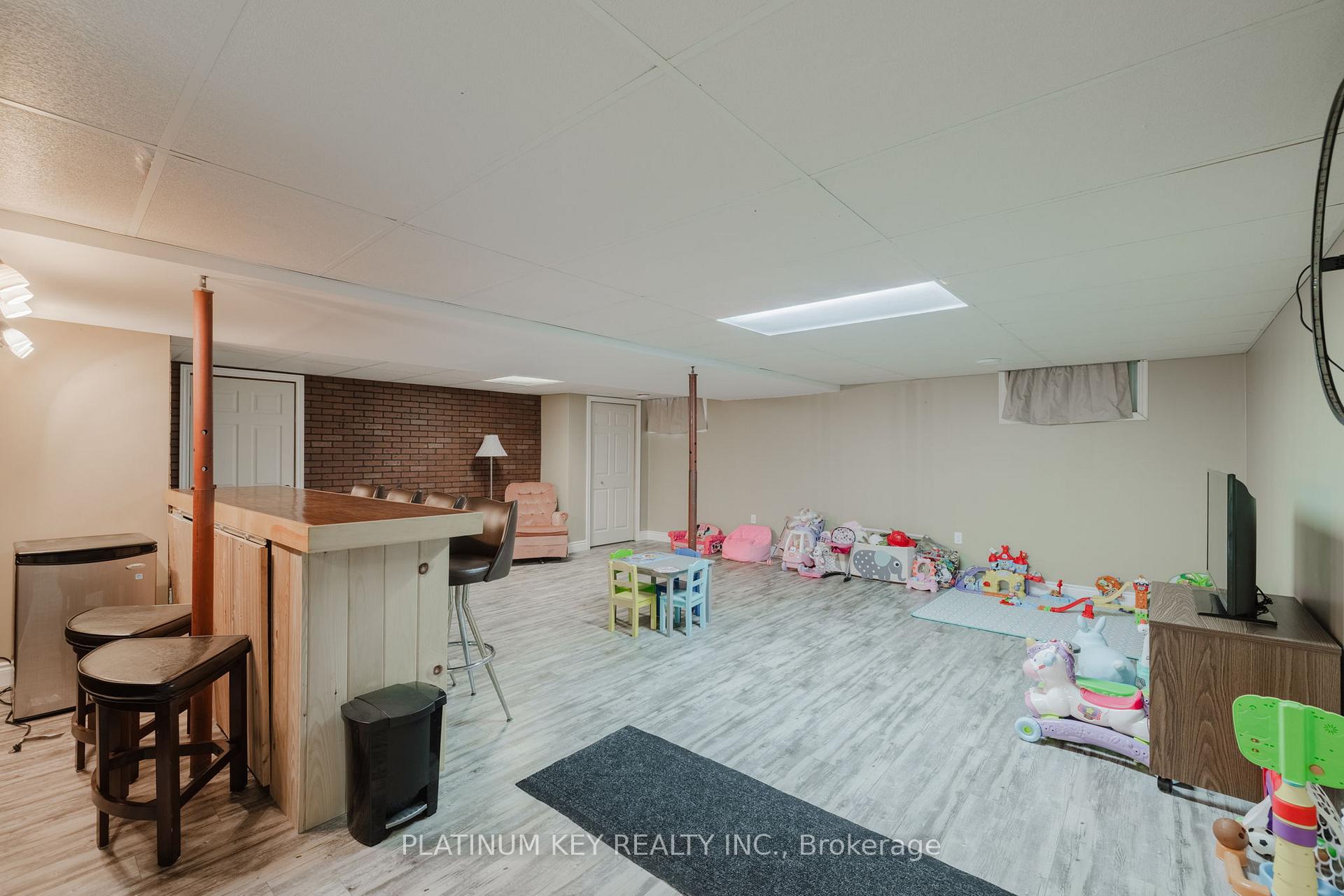Photo 26 of 405 Victoria Street, Warwick, Watford — HOMEH
