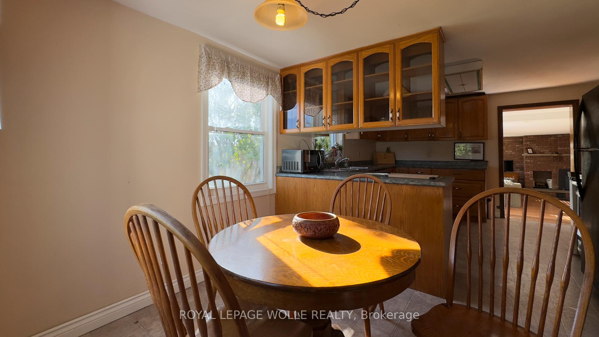 Photo 8 of 2636 Hutchison Road, Wellesley — HOMEH