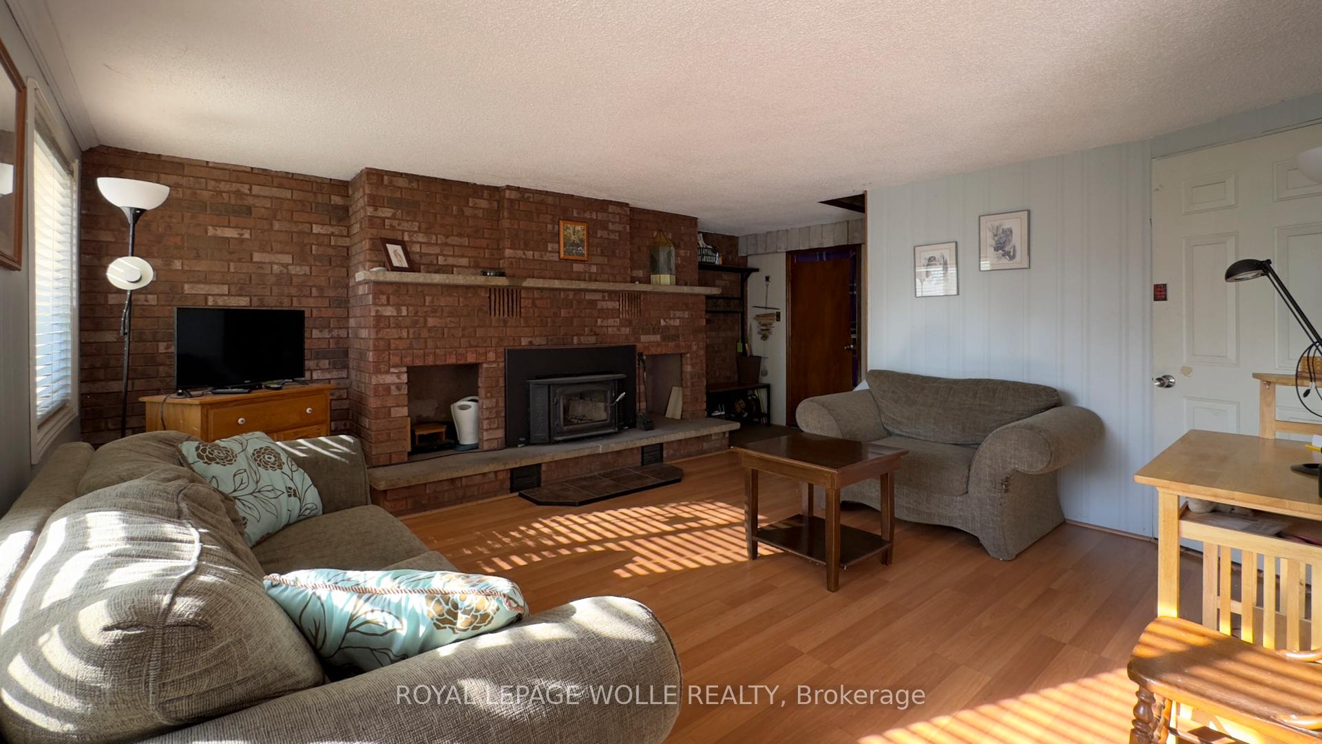 Photo 14 of 2636 Hutchison Road, Wellesley — HOMEH