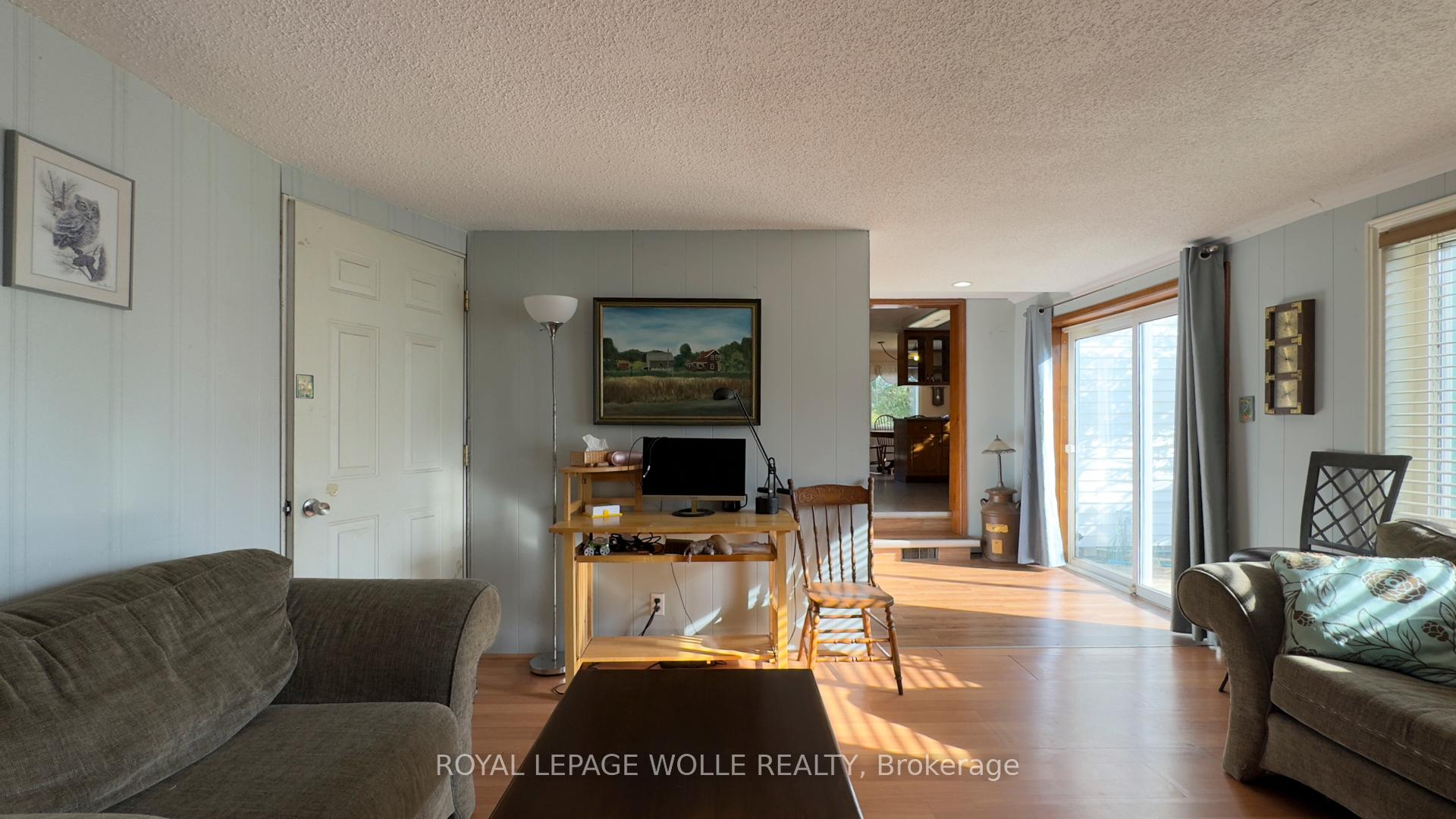 Photo 16 of 2636 Hutchison Road, Wellesley — HOMEH