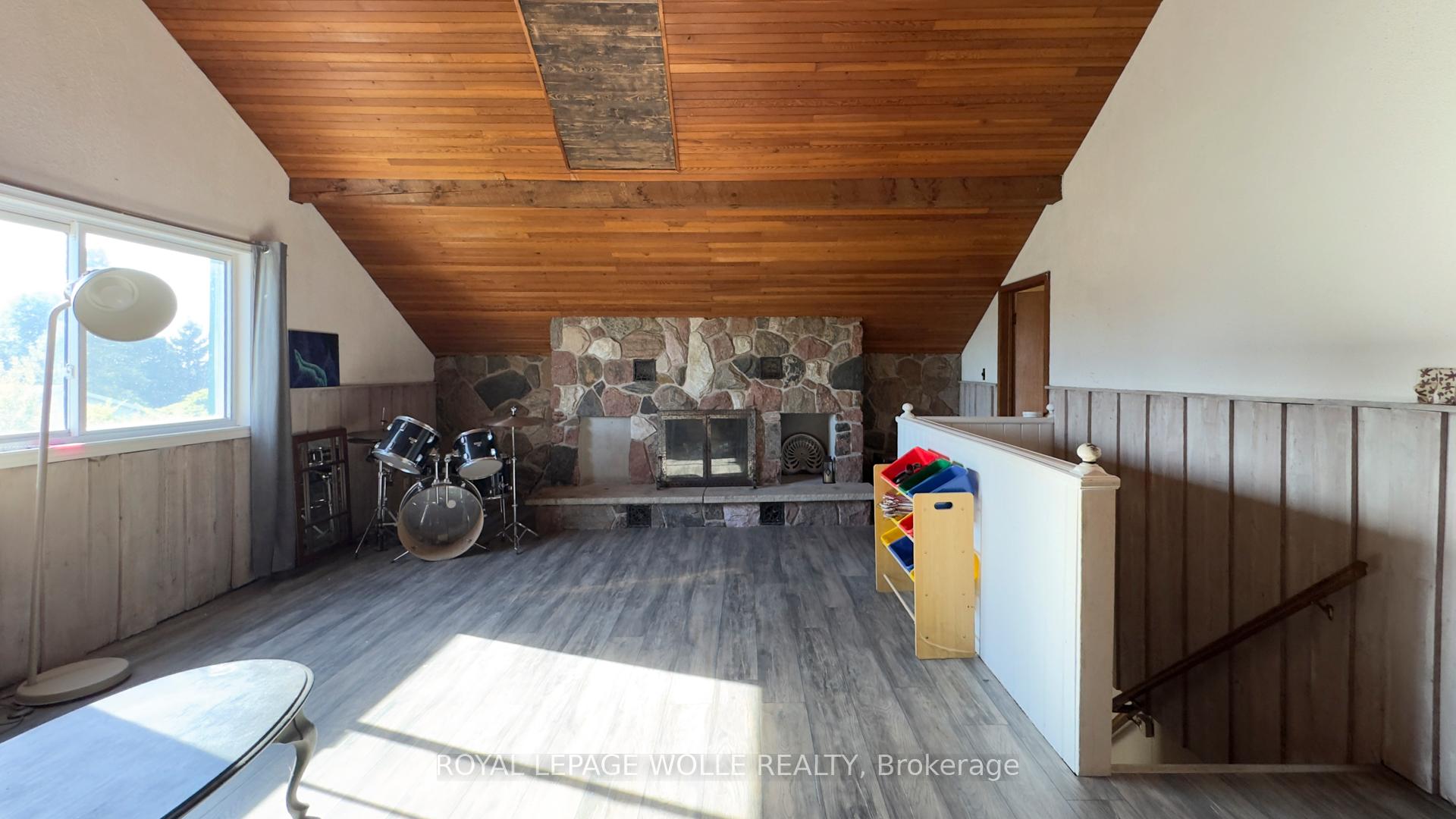 Photo 21 of 2636 Hutchison Road, Wellesley — HOMEH