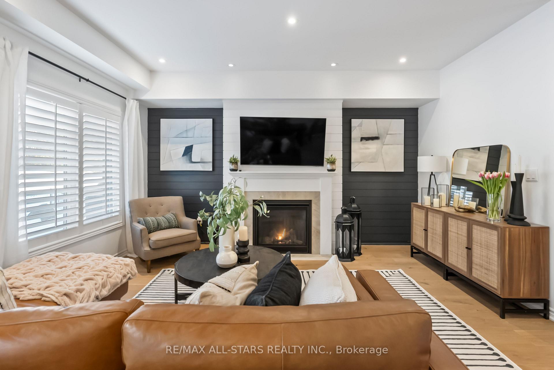 Photo 19 of 17 Gord Matthews Way, Uxbridge — HOMEH