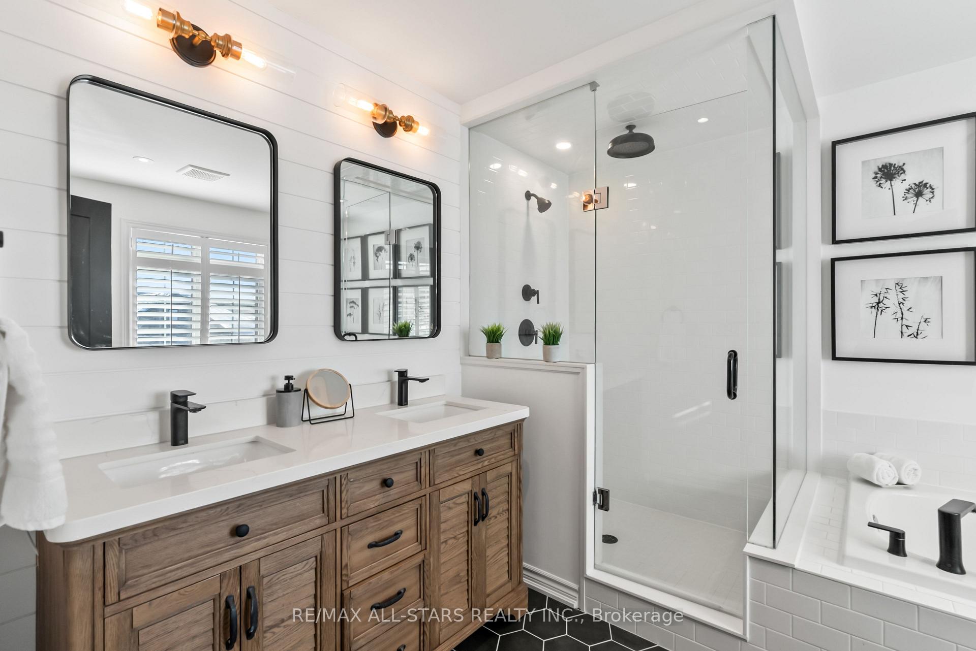 Photo 25 of 17 Gord Matthews Way, Uxbridge — HOMEH