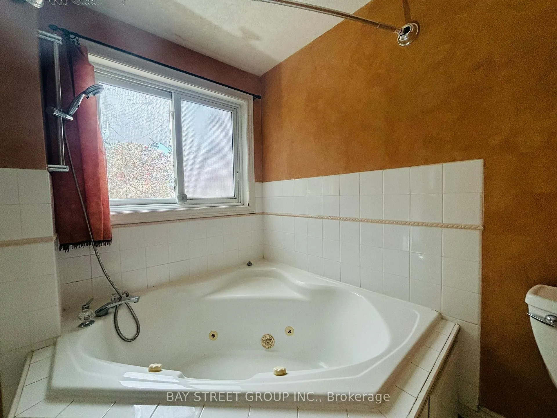 Photo 4 of 327 Cornridge Place, Waterloo — HOMEH