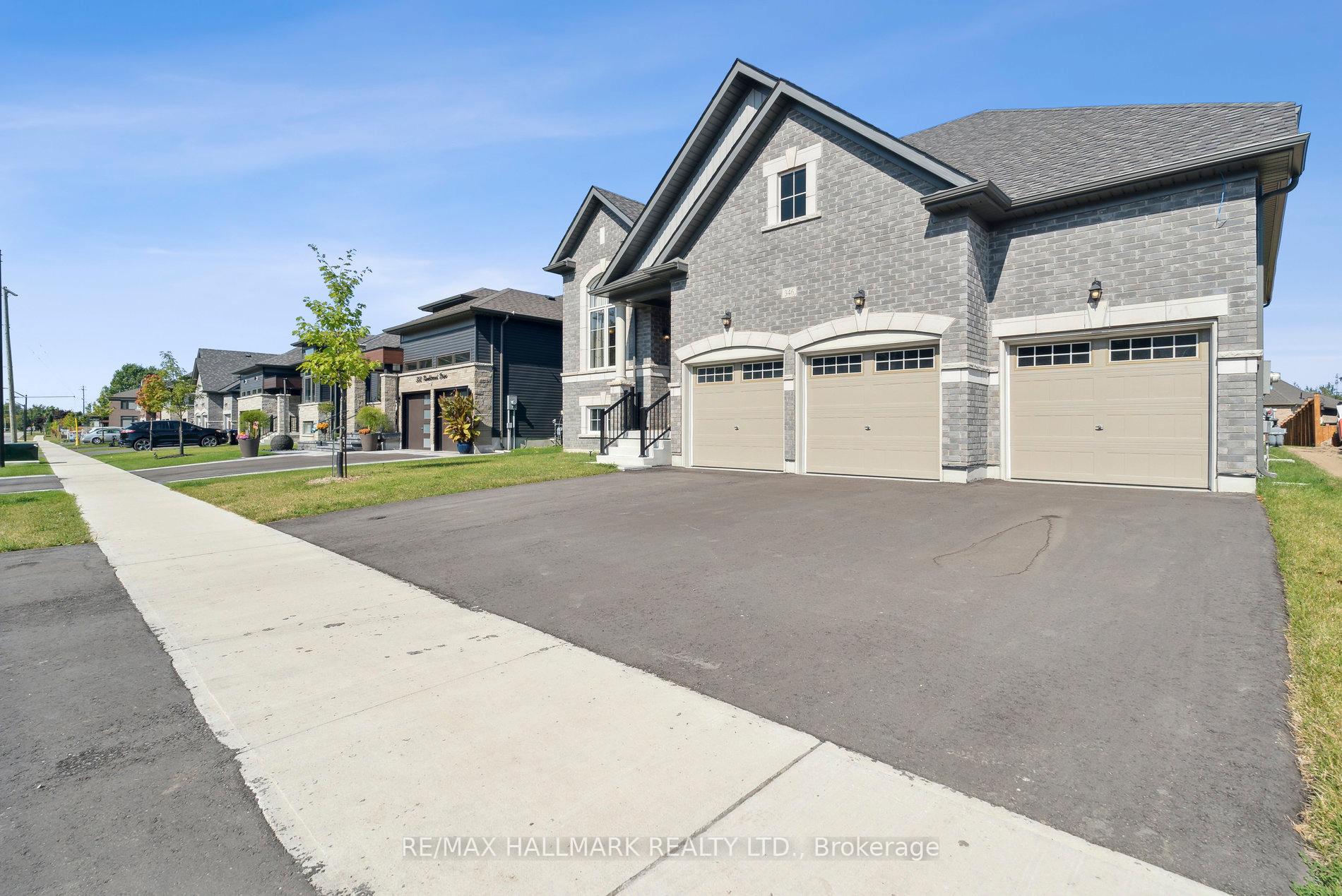 Photo 4 of 346 Ramblewood Drive, Wasaga Beach — HOMEH
