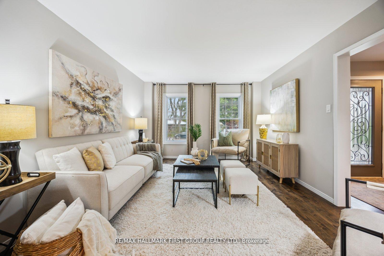 Photo 5 of 40 Centre Road, Uxbridge — HOMEH