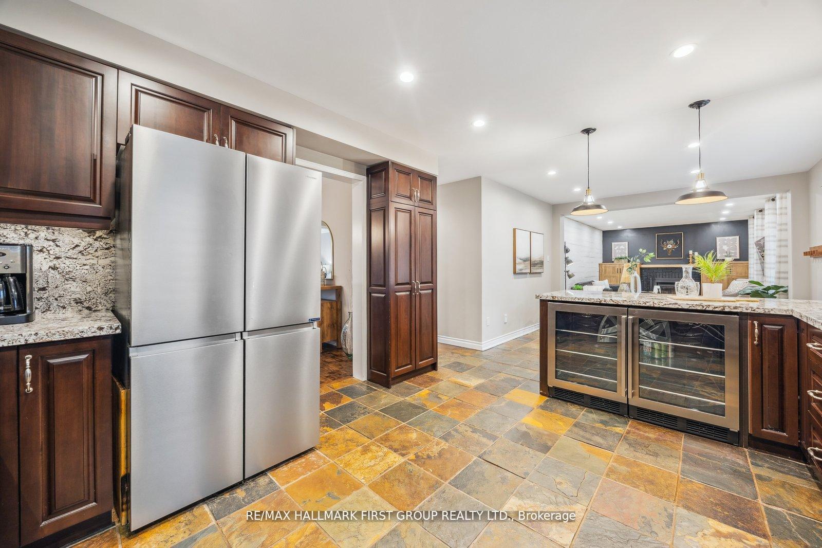 Photo 14 of 40 Centre Road, Uxbridge — HOMEH