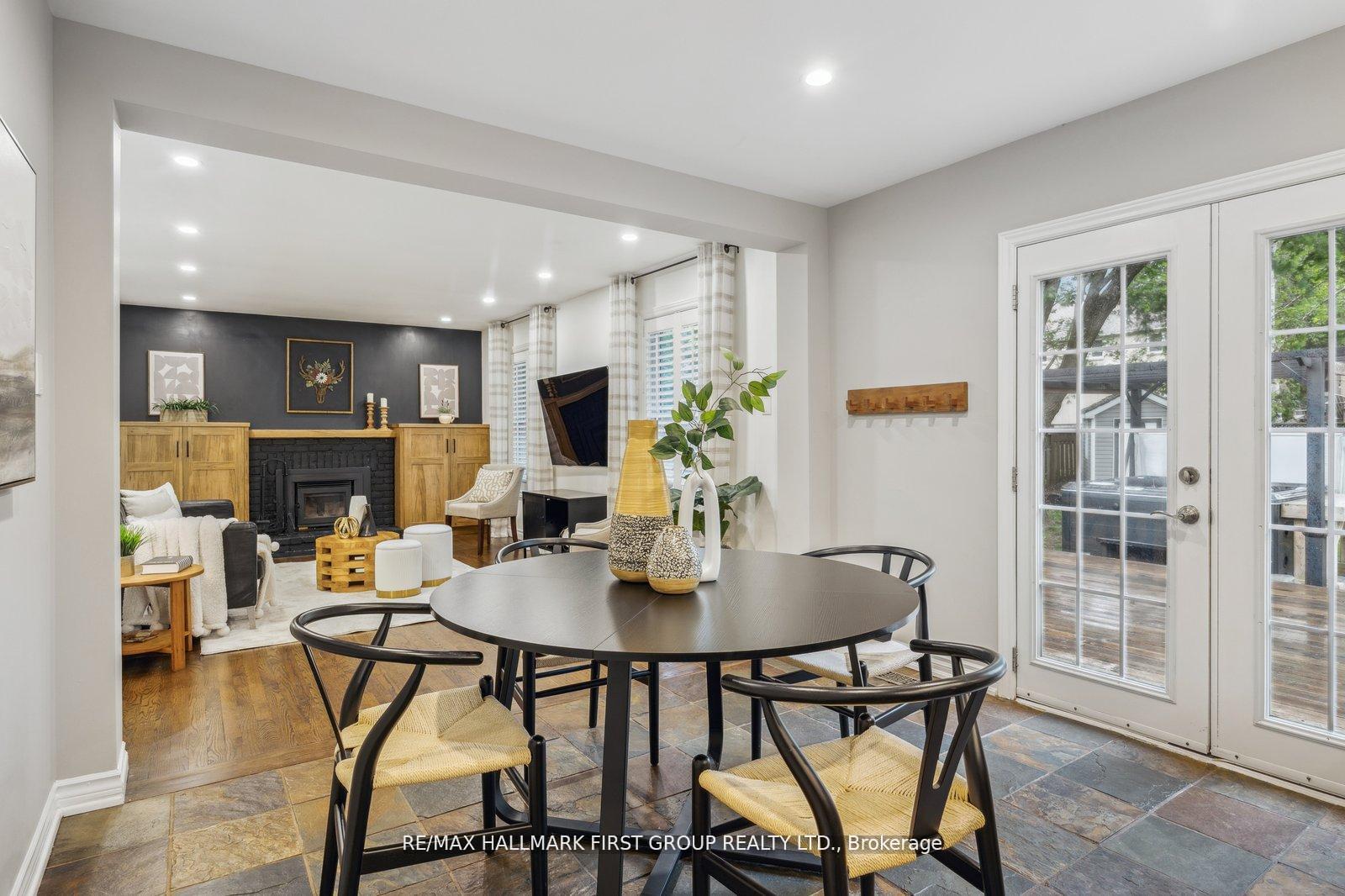 Photo 18 of 40 Centre Road, Uxbridge — HOMEH