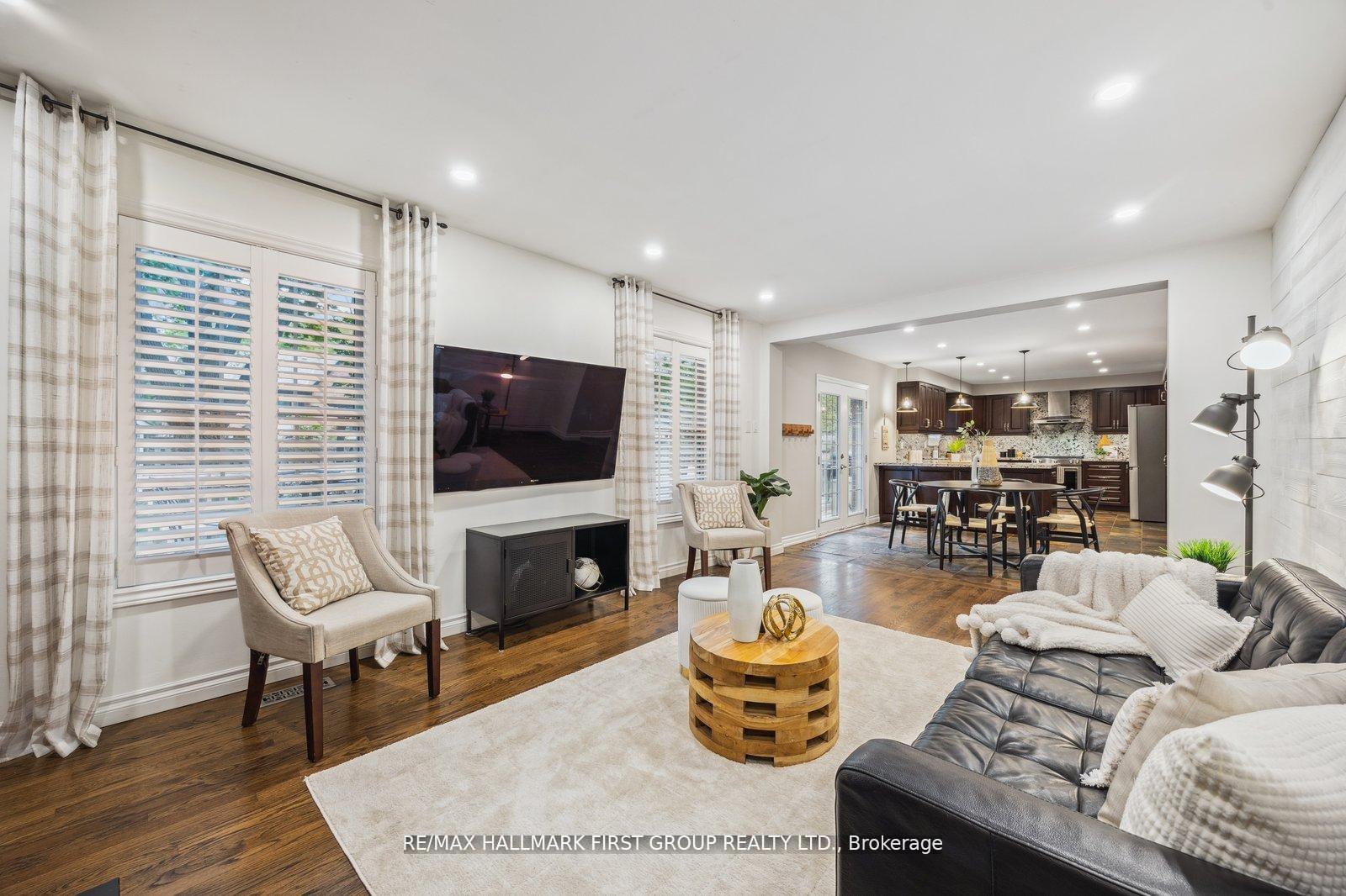 Photo 19 of 40 Centre Road, Uxbridge — HOMEH
