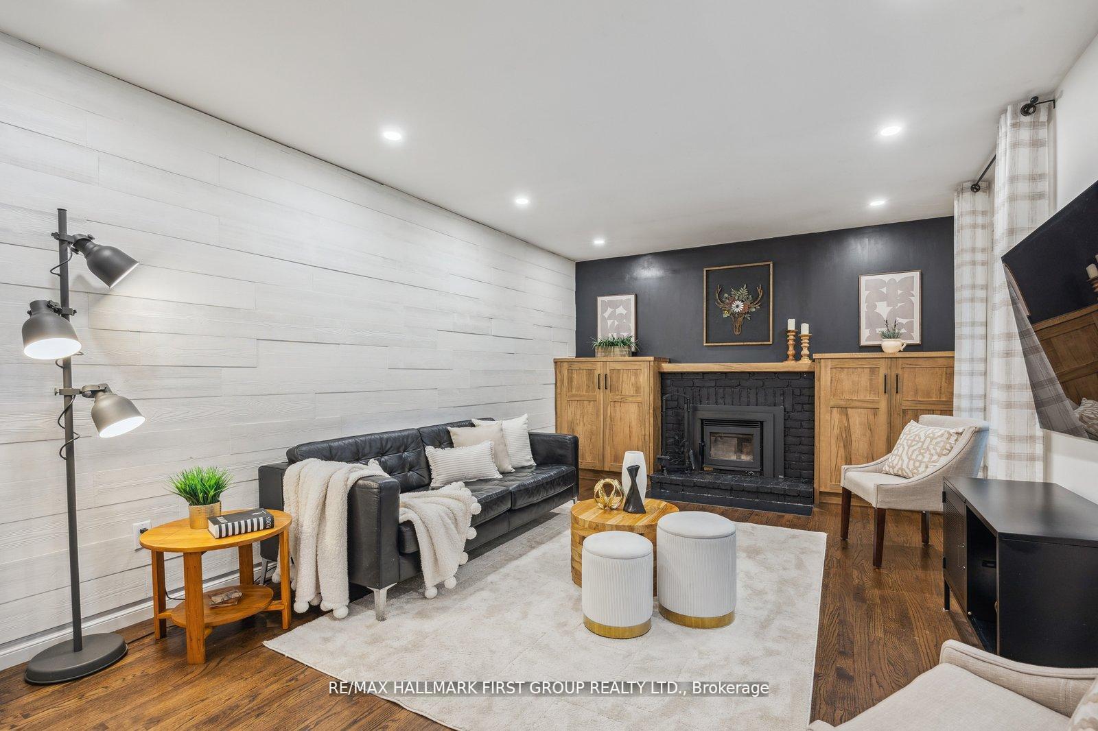 Photo 20 of 40 Centre Road, Uxbridge — HOMEH