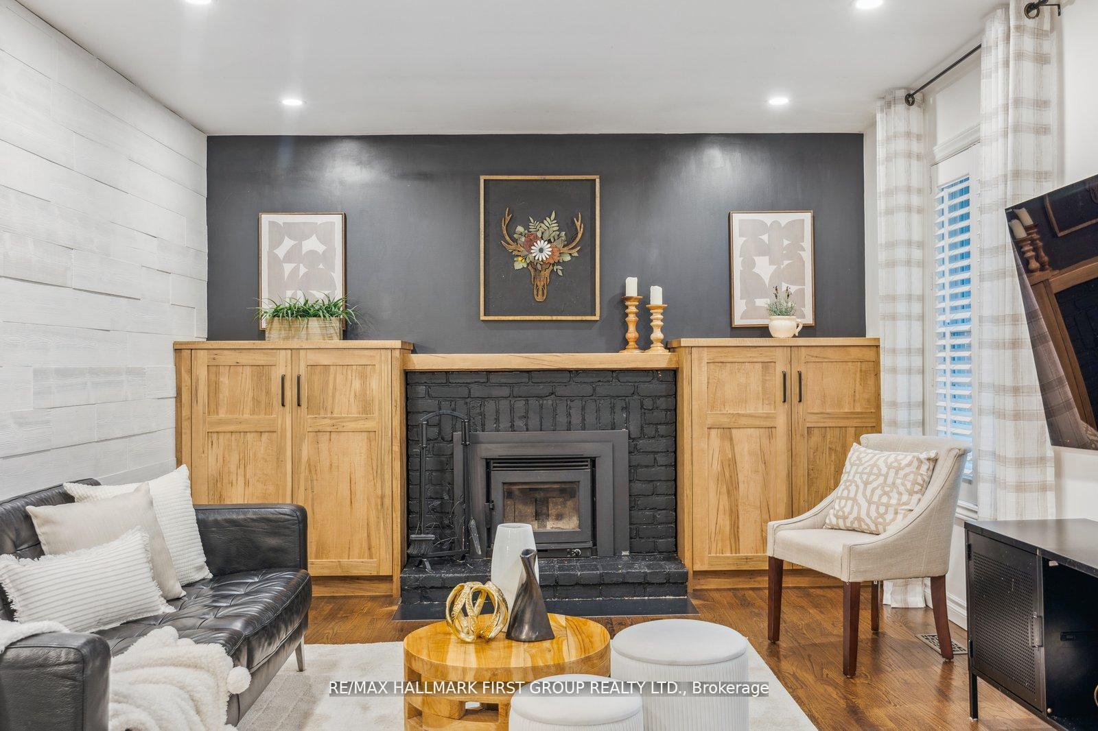 Photo 21 of 40 Centre Road, Uxbridge — HOMEH